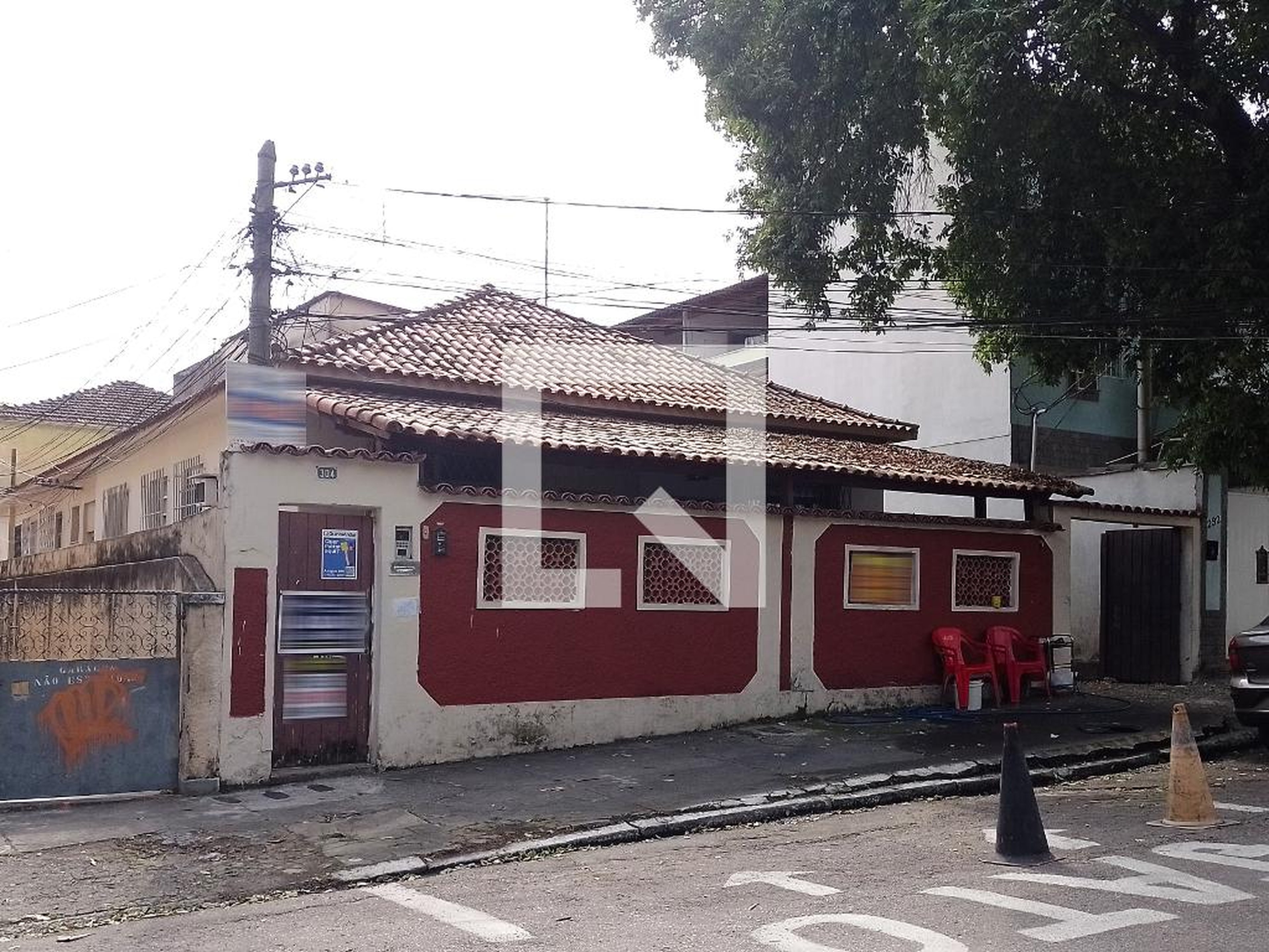 Fachada Condomínio em Rua Baguari, 304