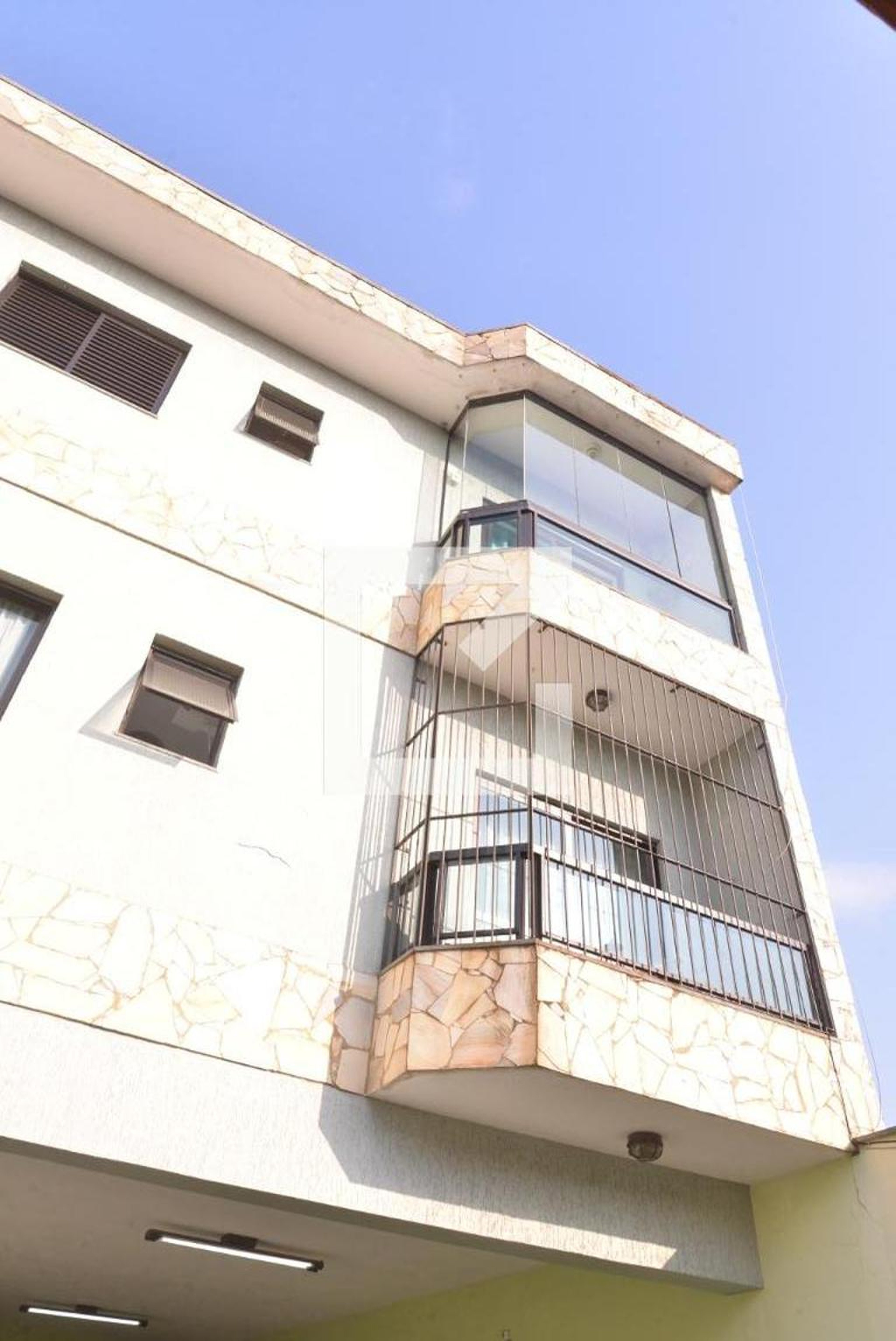 Fachada Condomínio em Rua Frei Henrique de Coimbra, 43