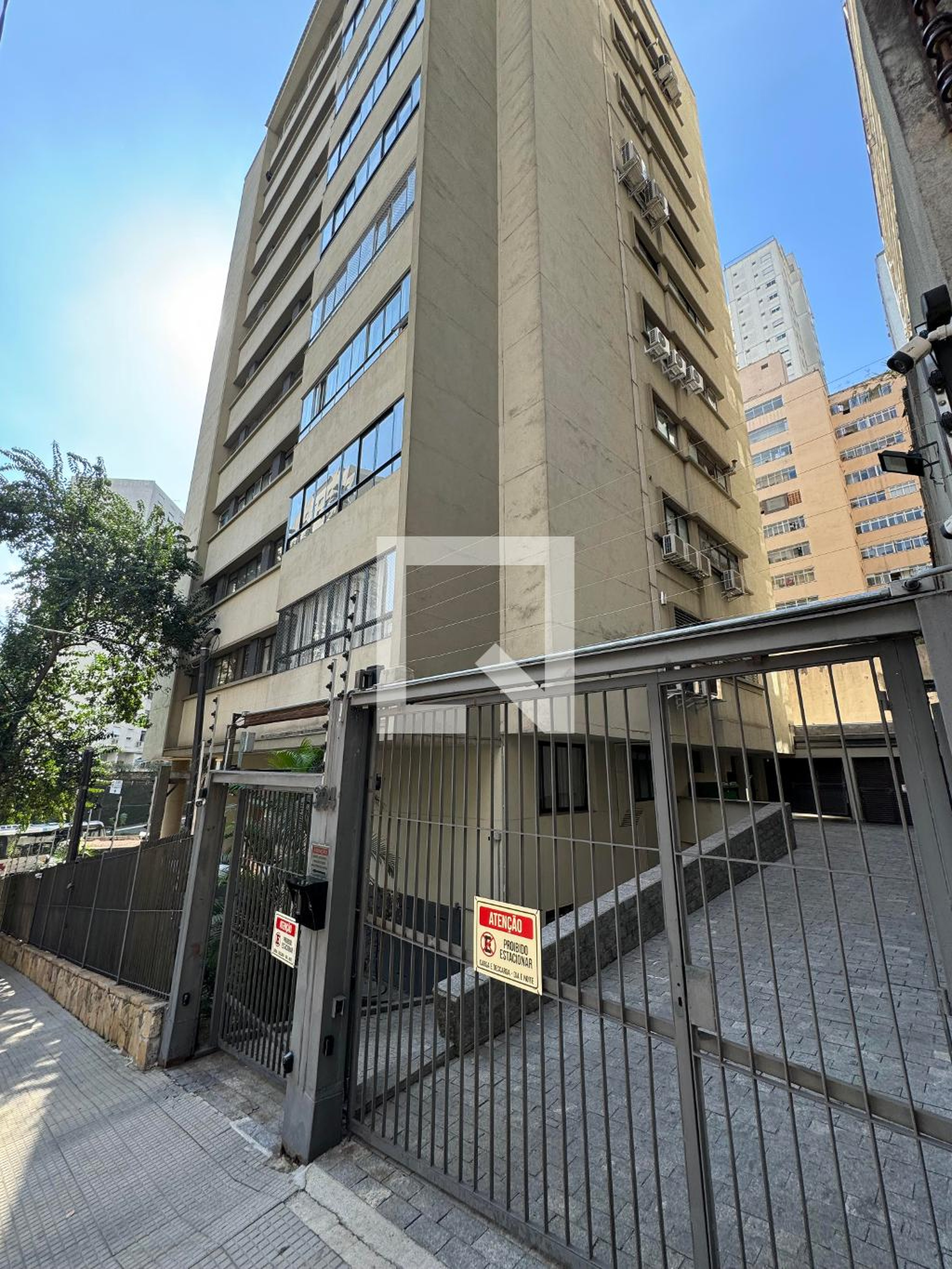 Fachada Condomínio Pilotis