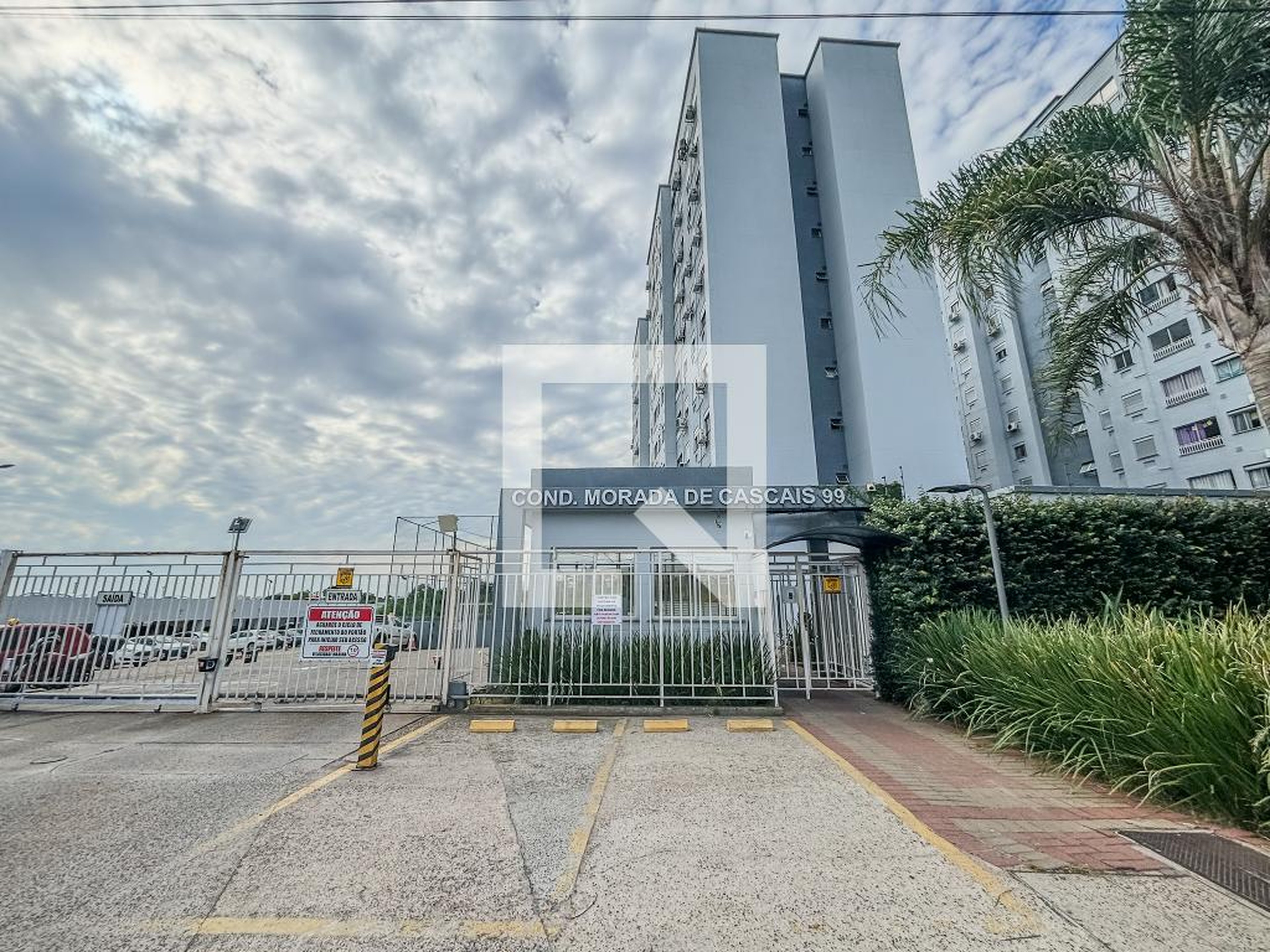 Fachada Condomínio em Avenida Cascais, 95