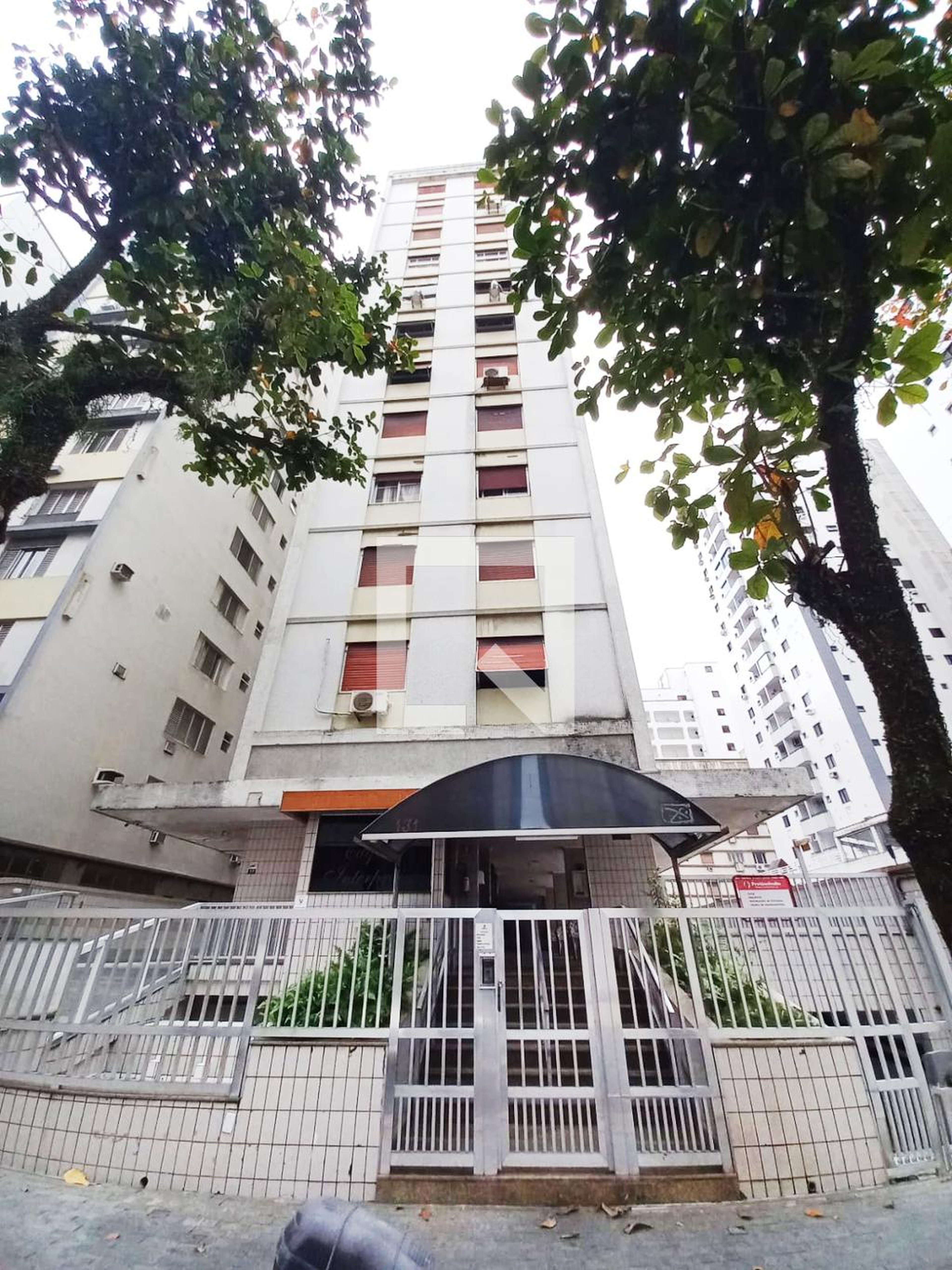 Fachada do Prédio Condomínio Interpraias