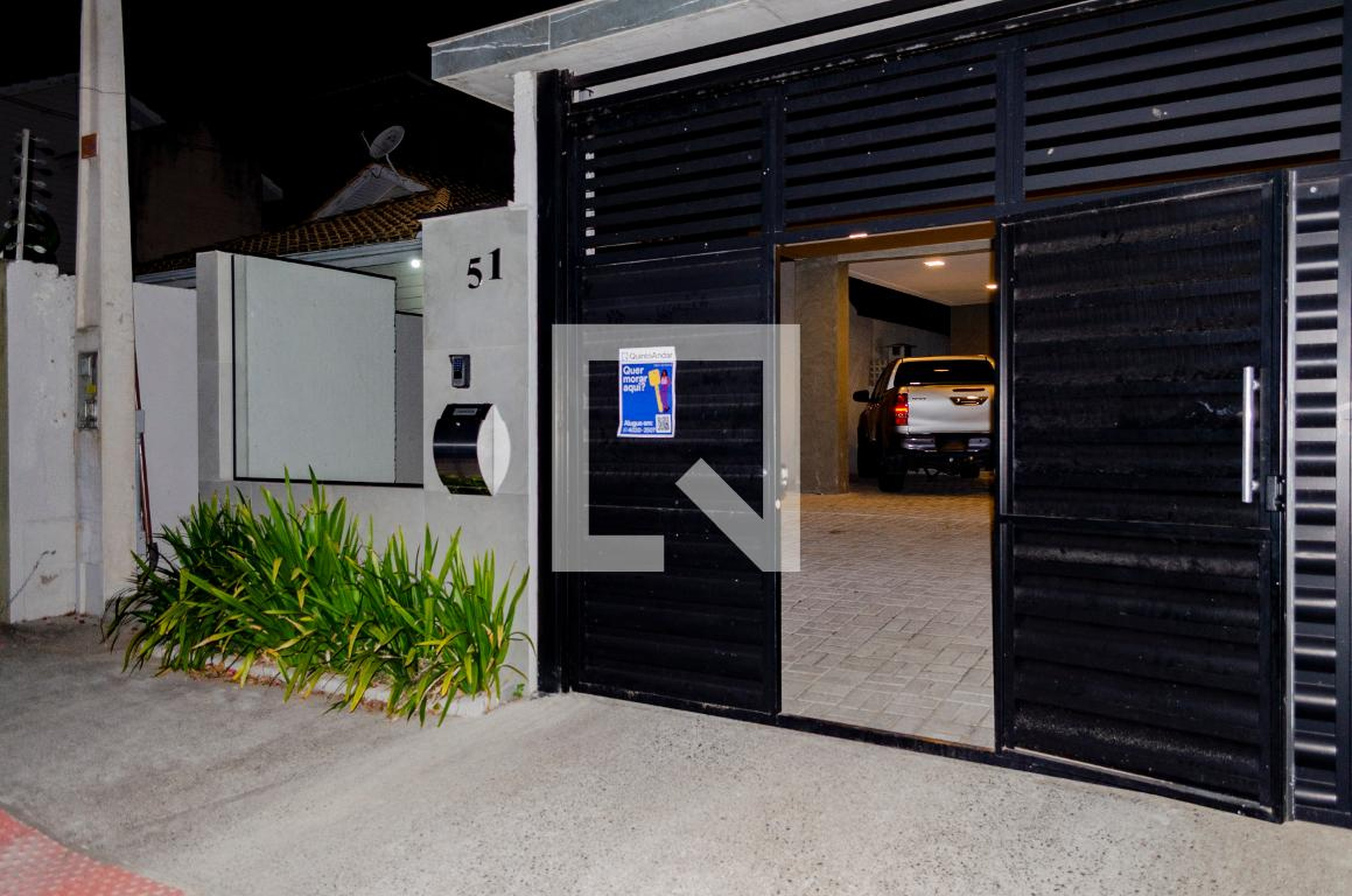 Fachada Condomínio em Rua Servidão Cândido Manoel Pires, 51