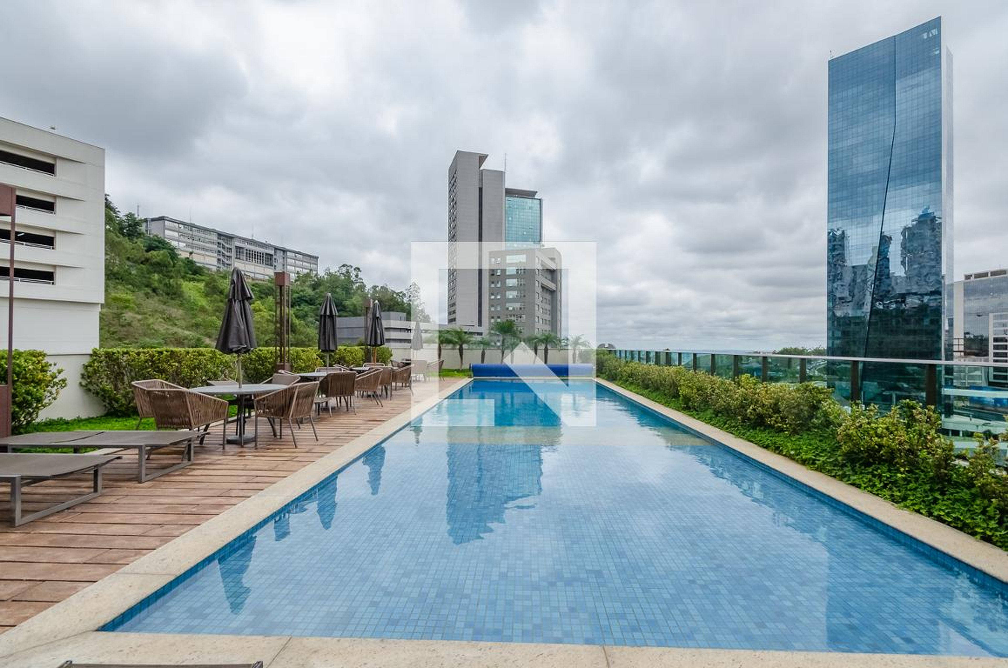 Piscina - Tribeca Square