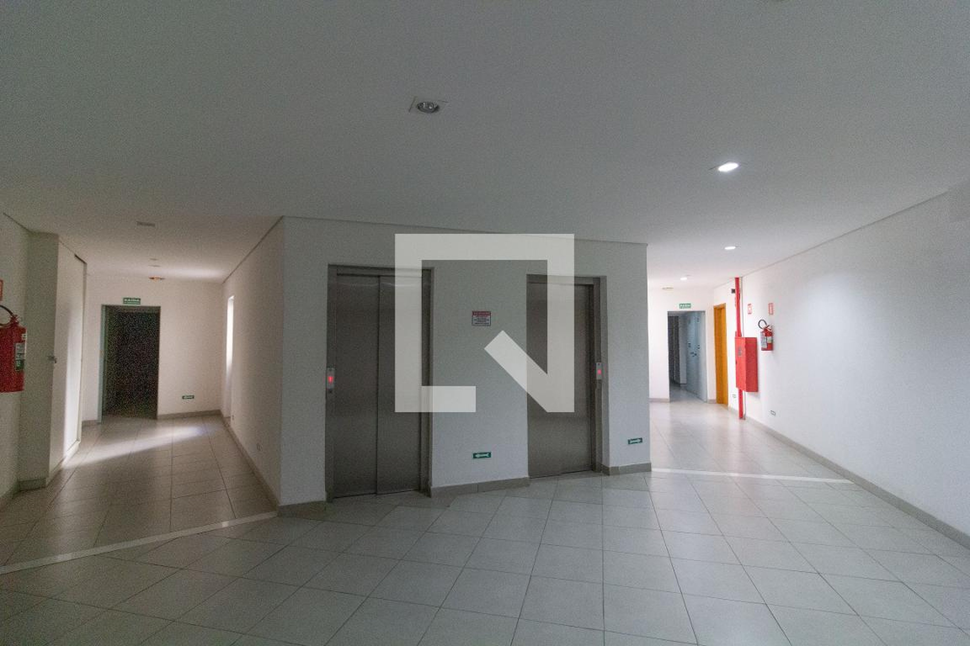 Elevador - Edifício Cristo Rei