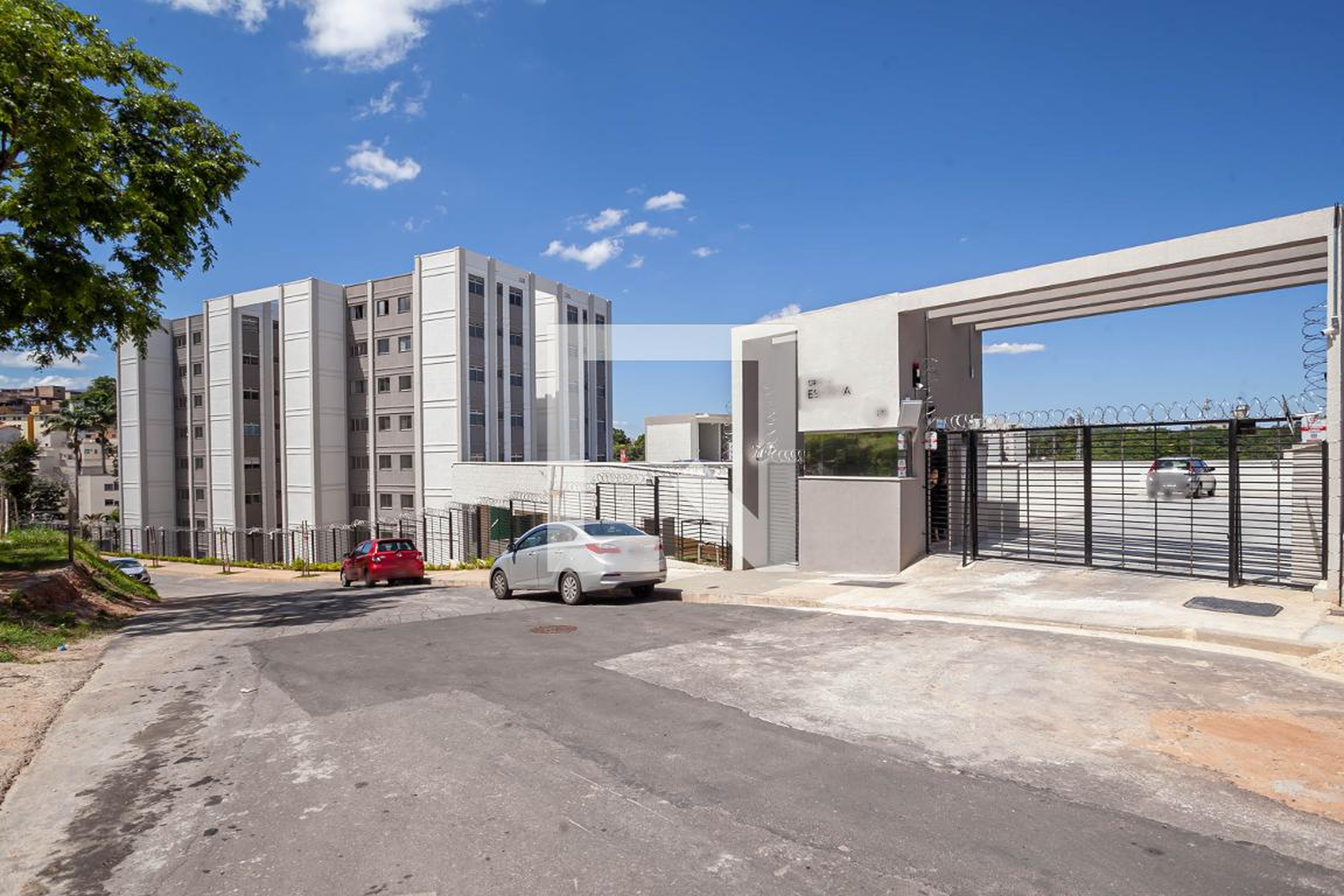 Fachada do condomínio Residencial Gran Escócia