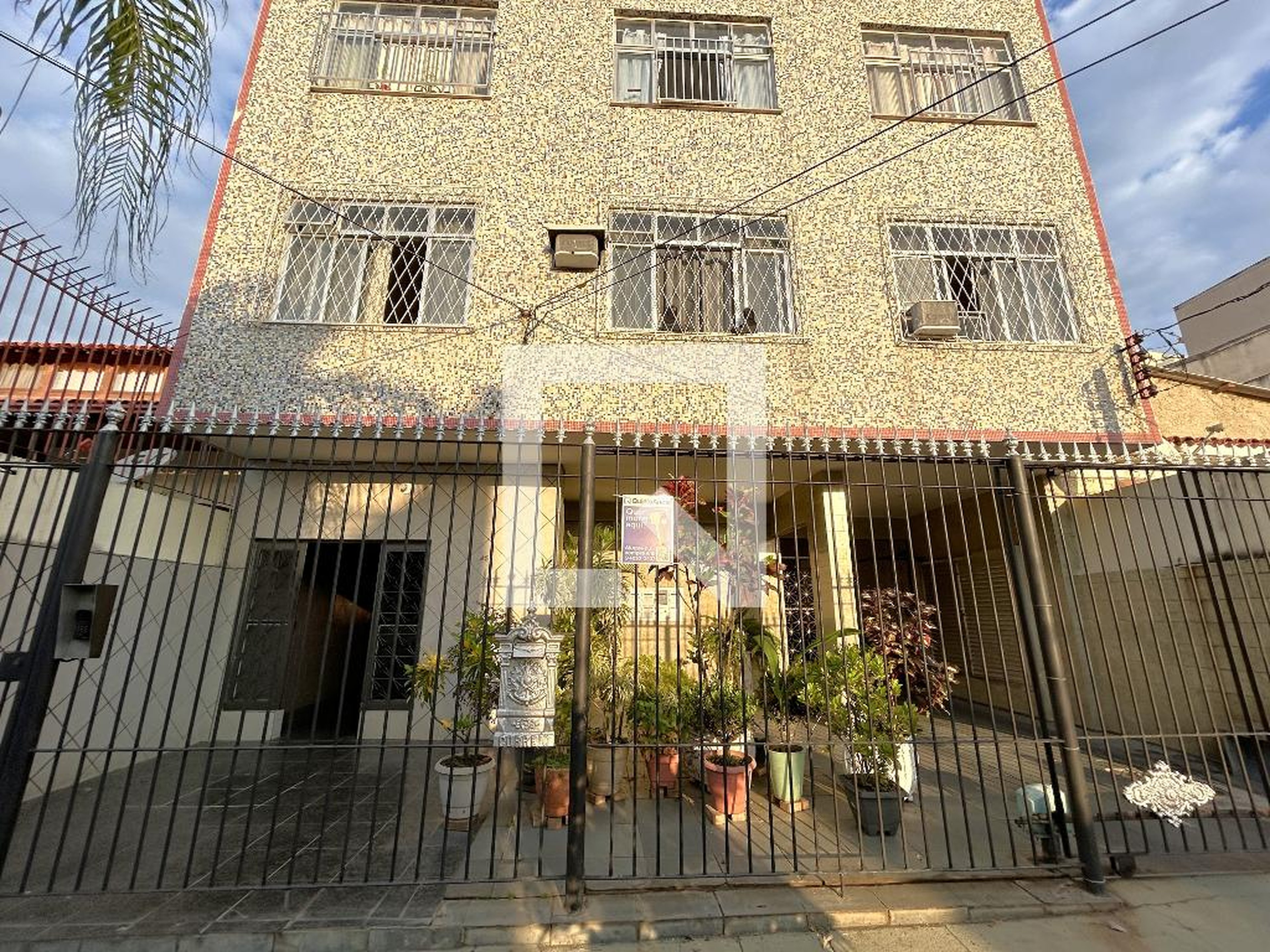 Fachada Condomínio em Rua da Inspiração, 451