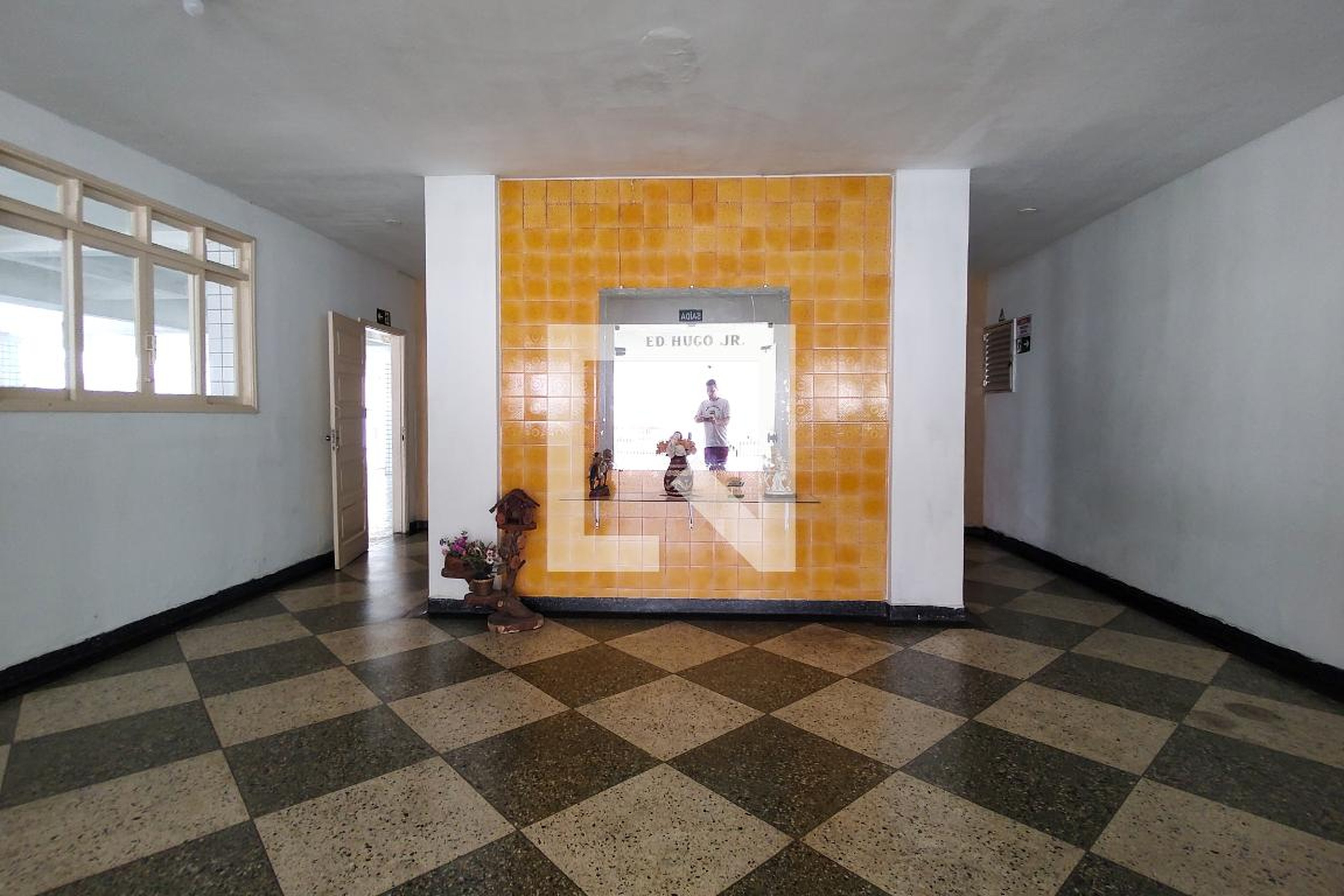 Hall de entrada - Hugo Strelow