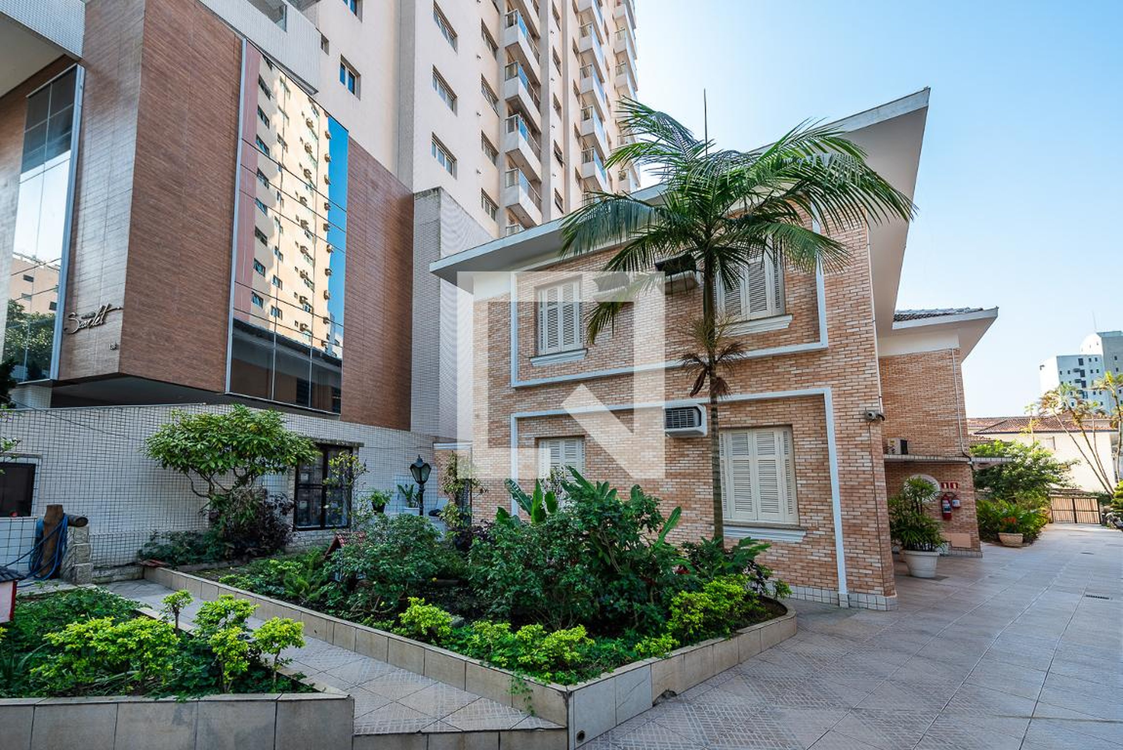 Fachada Condomínio em Rua Bolivar, 128