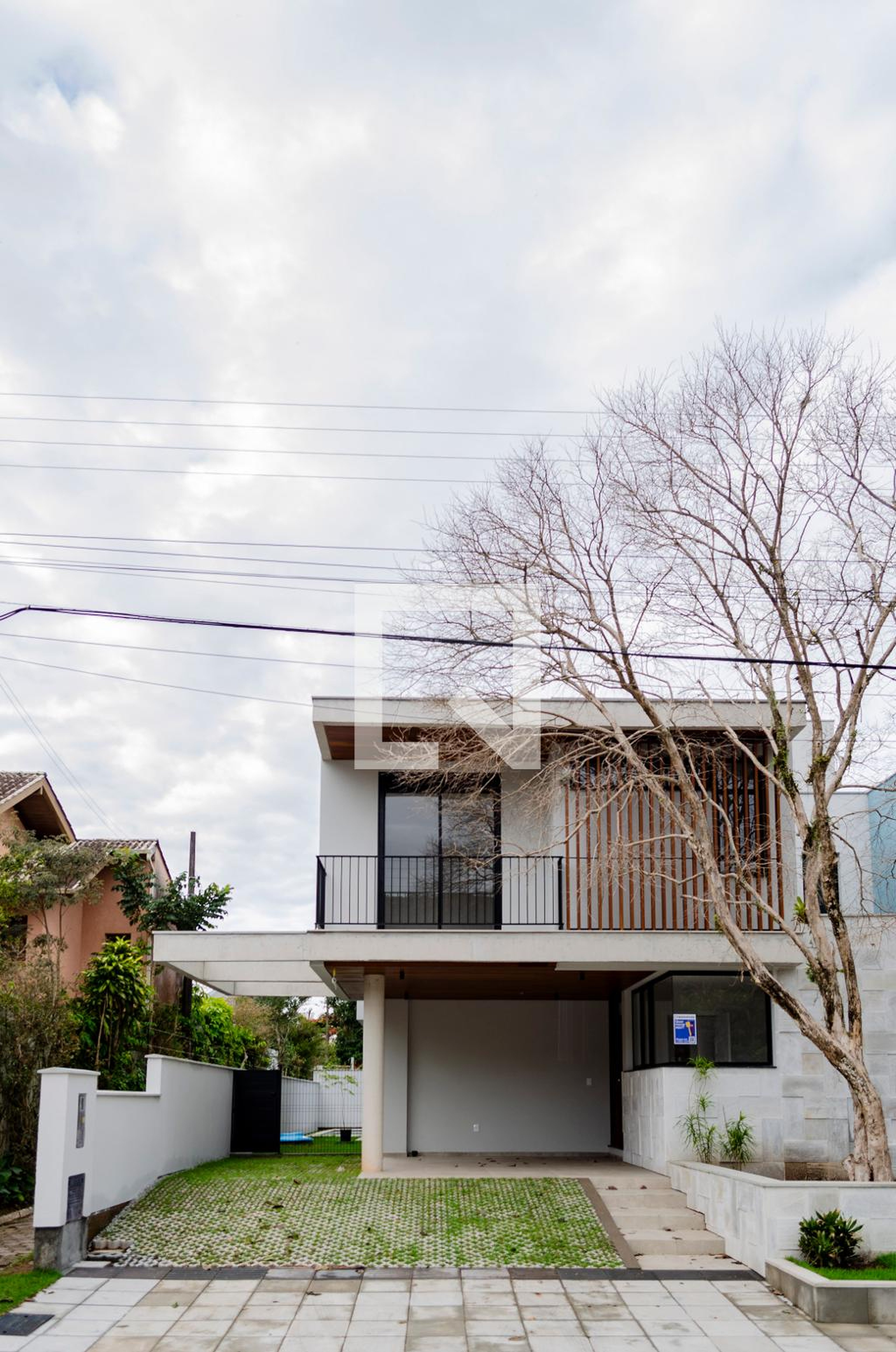 Fachada Condomínio em Rua do Beija Flôr, 257