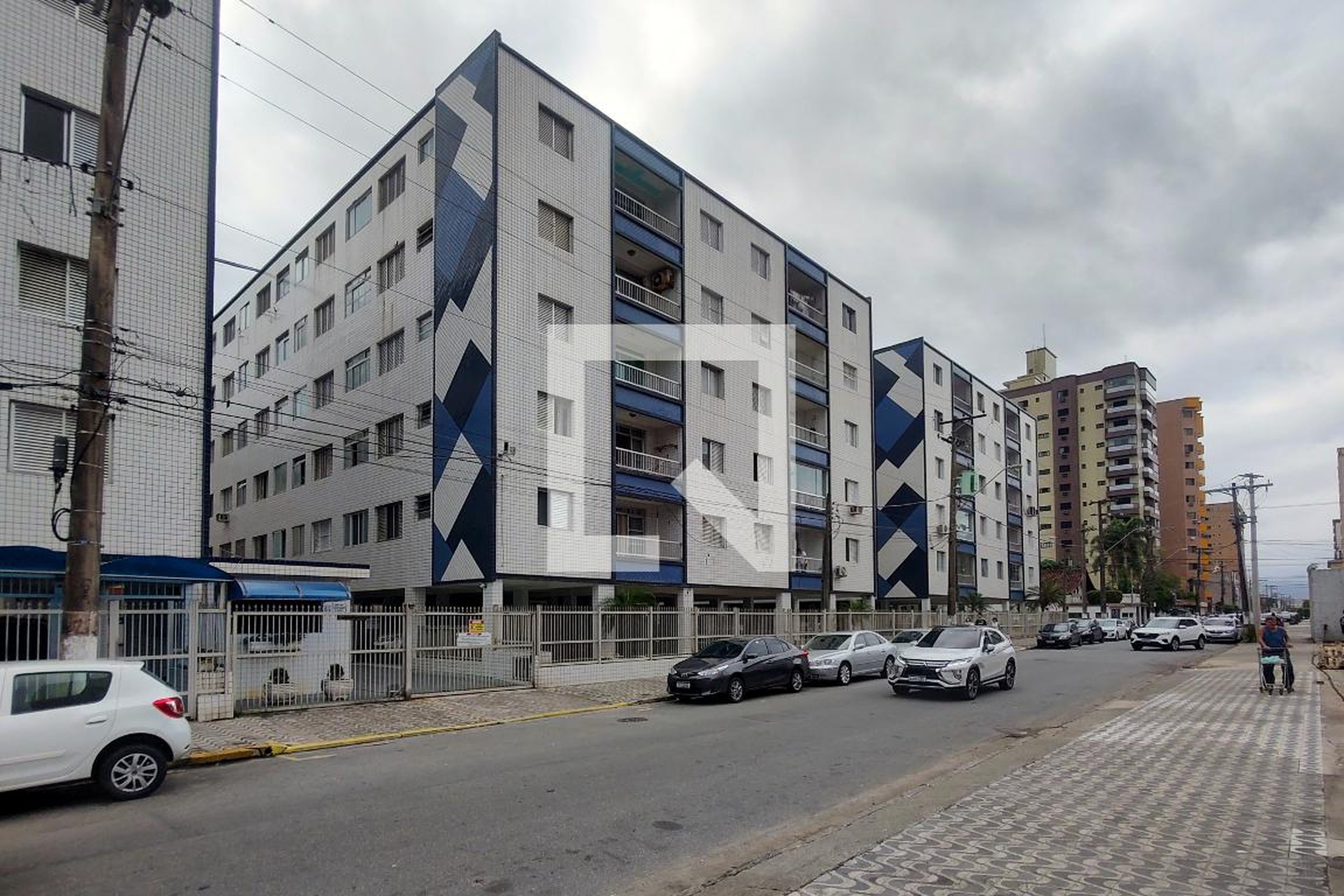 Fachada do Prédio Condomínio em Rua Londrina, 101