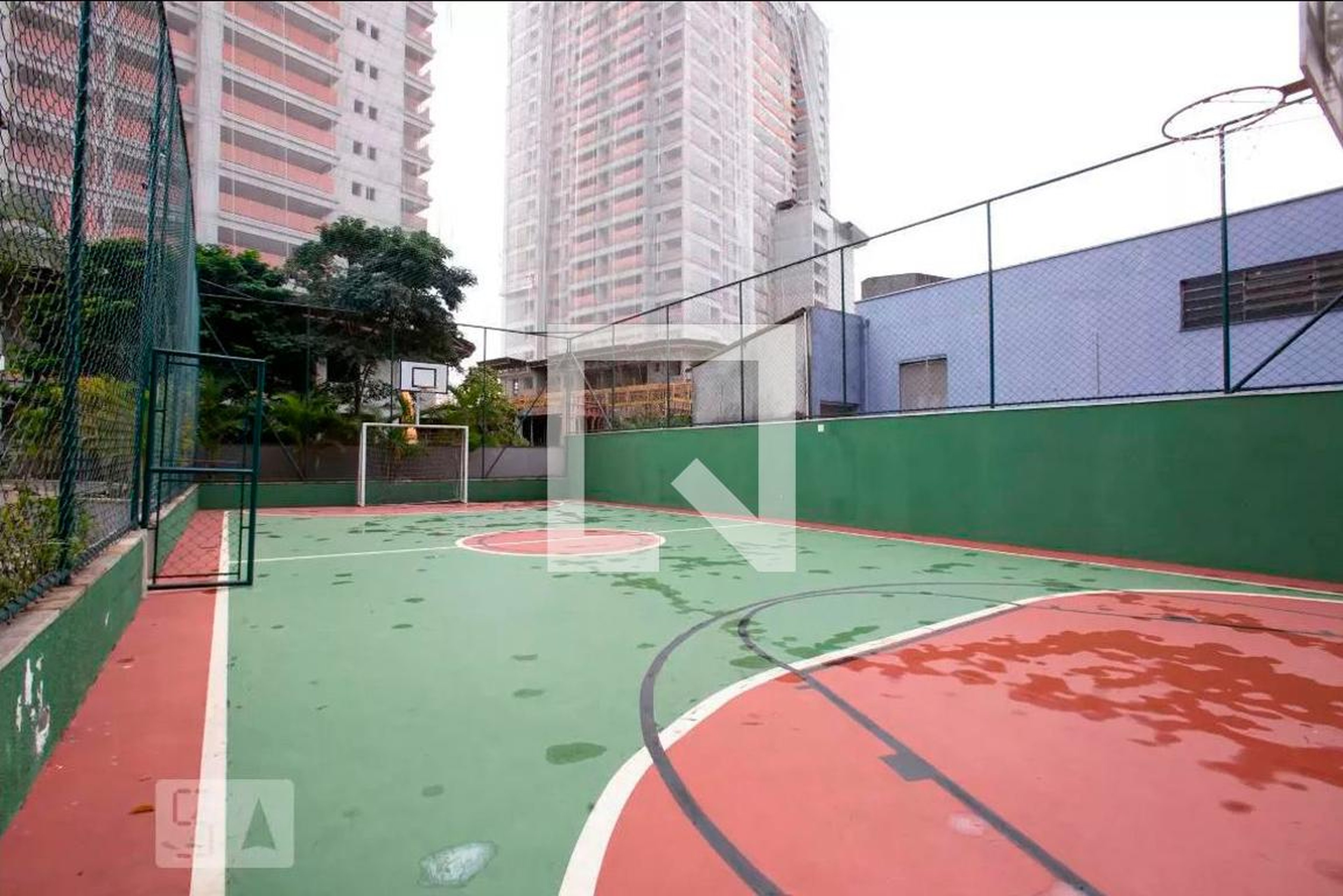 Quadra Esportiva - Via Jardins do Parque