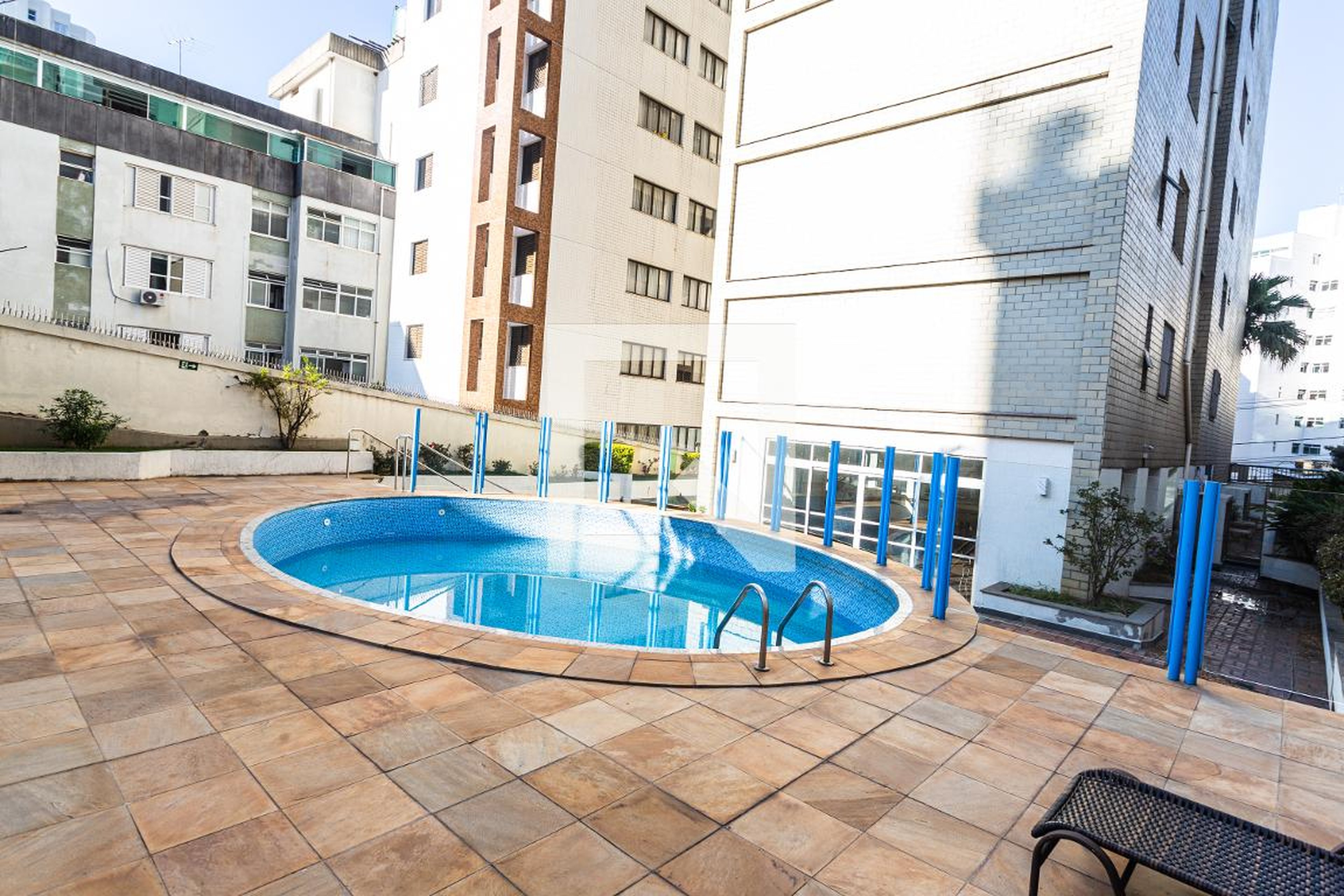 Área da Piscina - 
