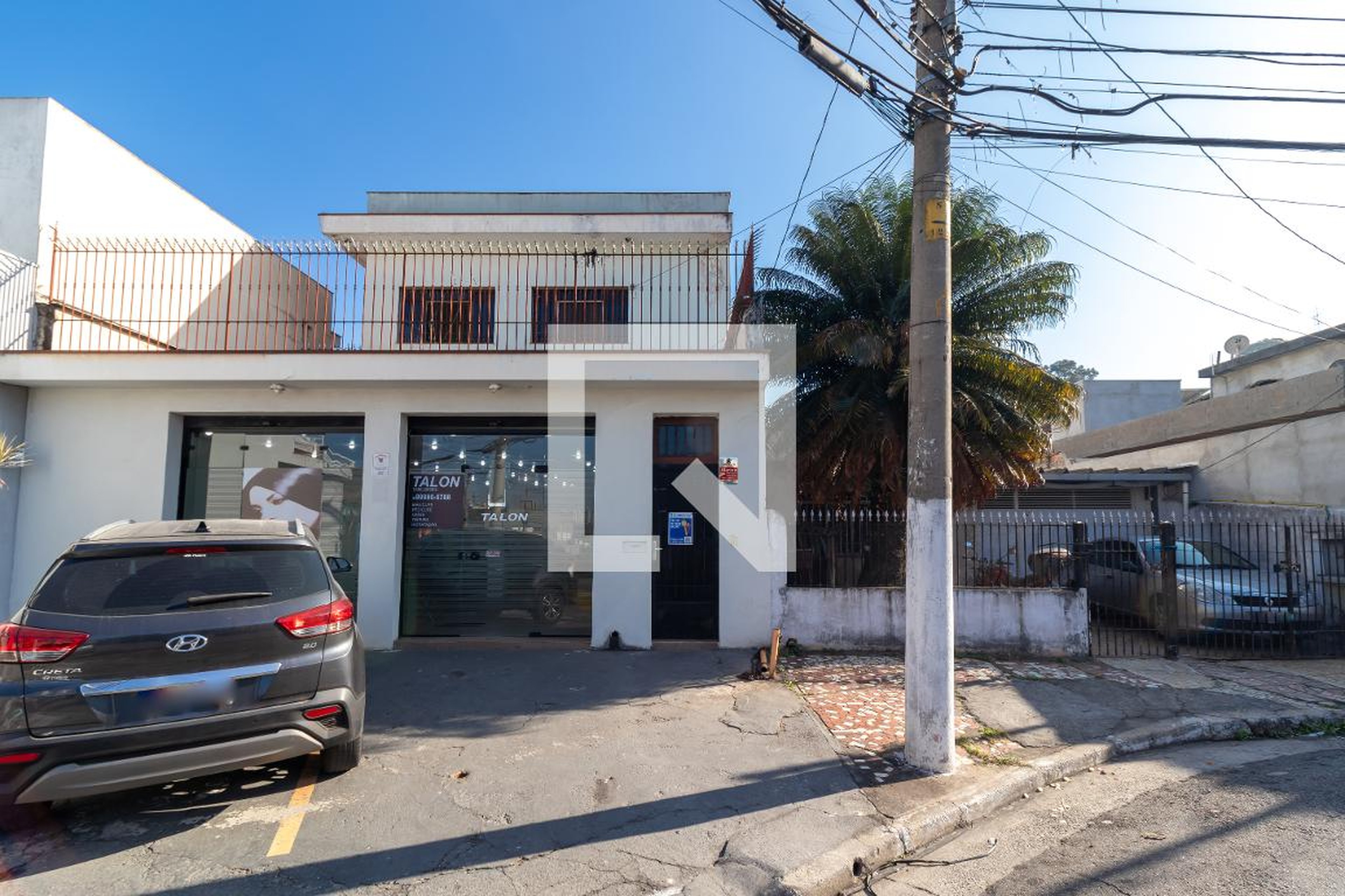 Fachada Condomínio em Rua Rozo Lagoa, 491