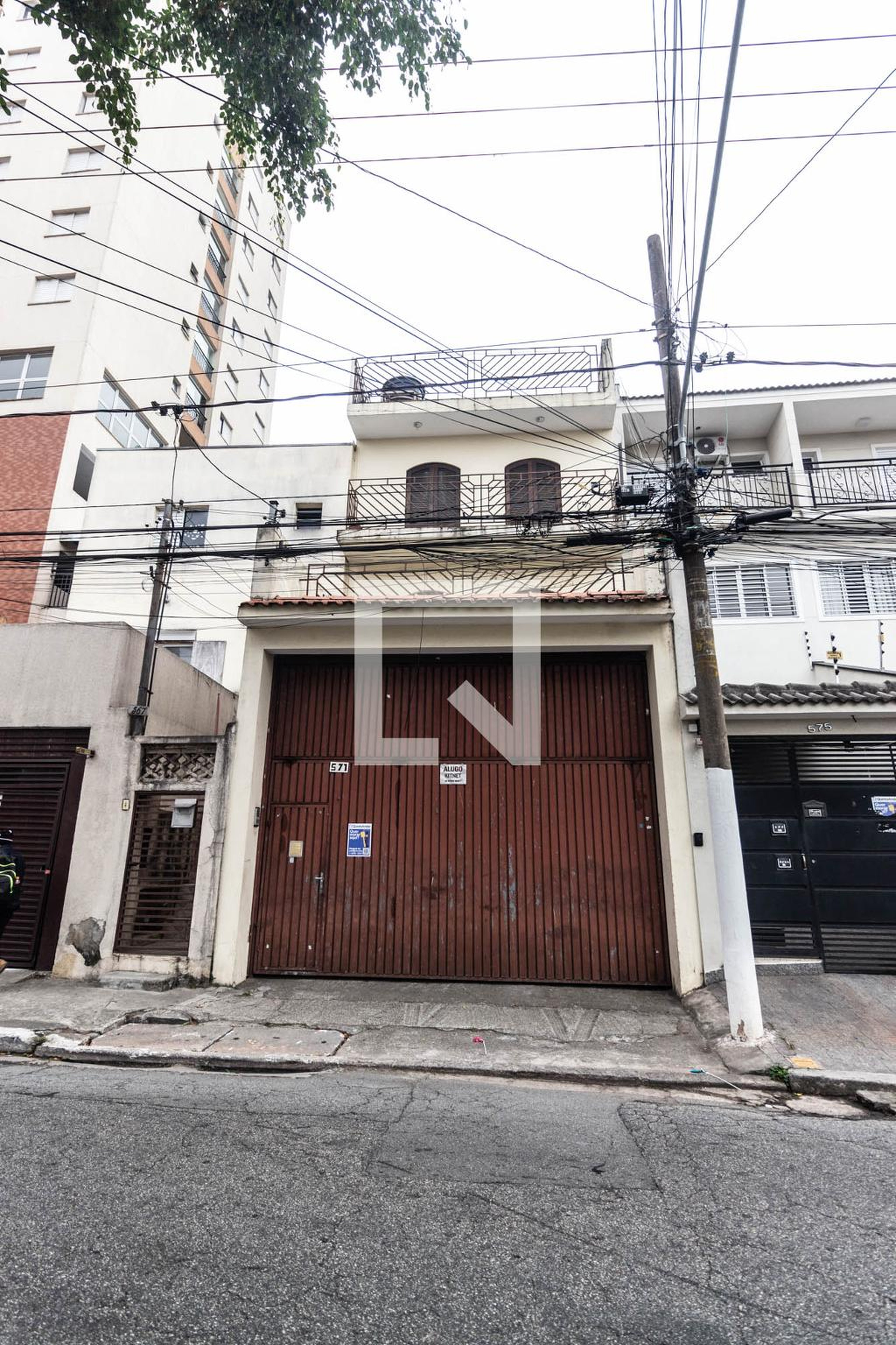 Fachada Condomínio em Rua Paulo de Avelar, 571