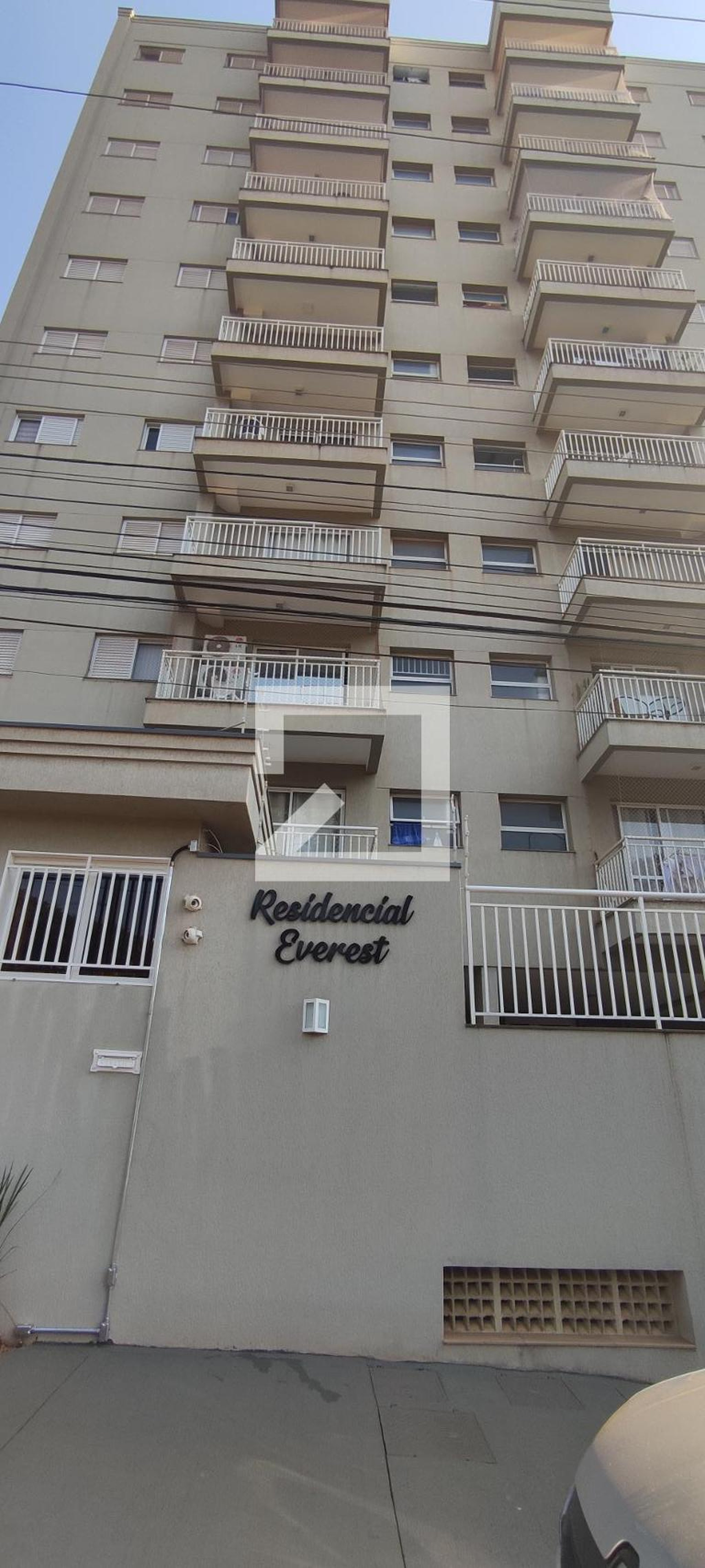 Fachada Residencial Everest