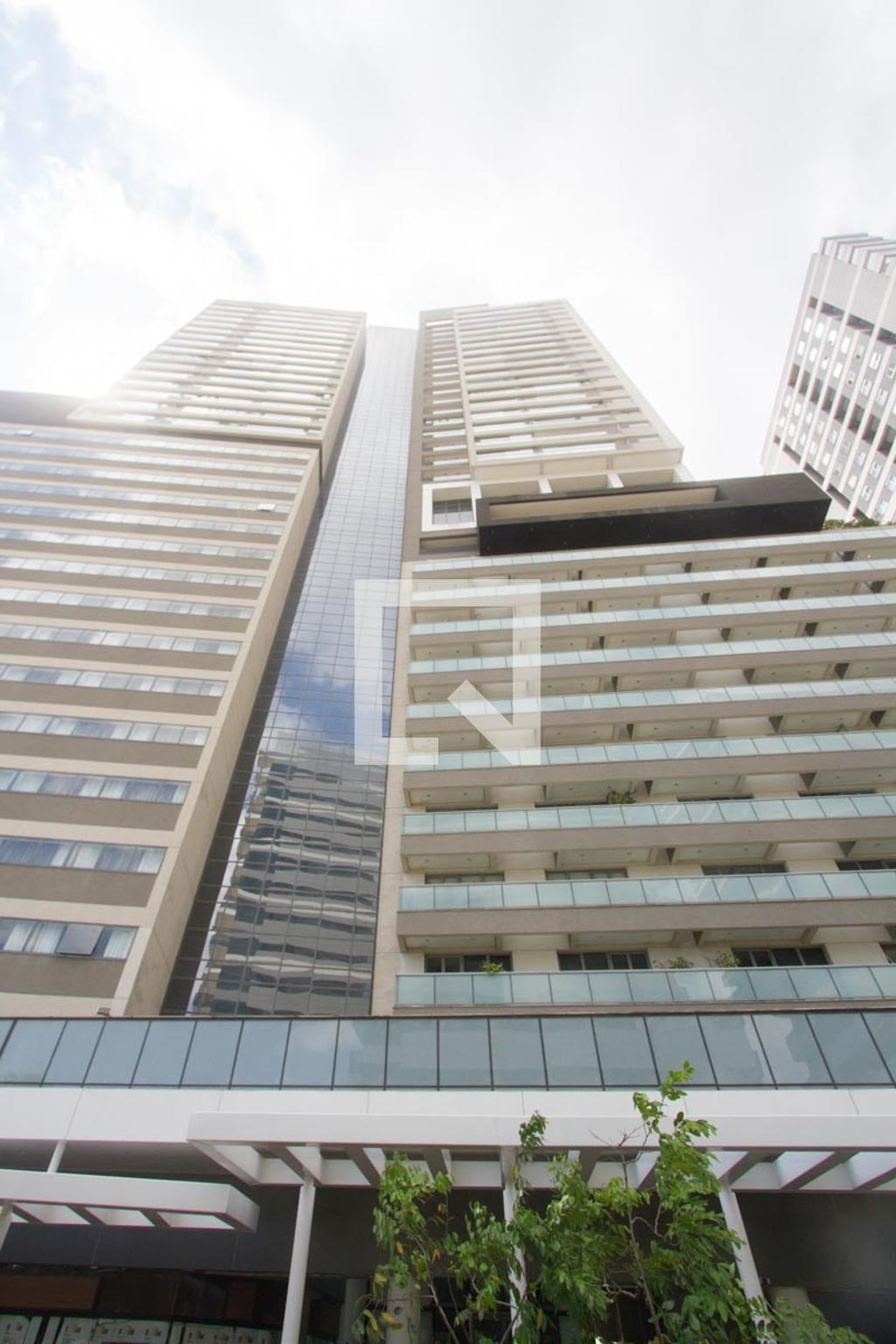 Fachada Condomínio em Rua Henri Dunant, 789