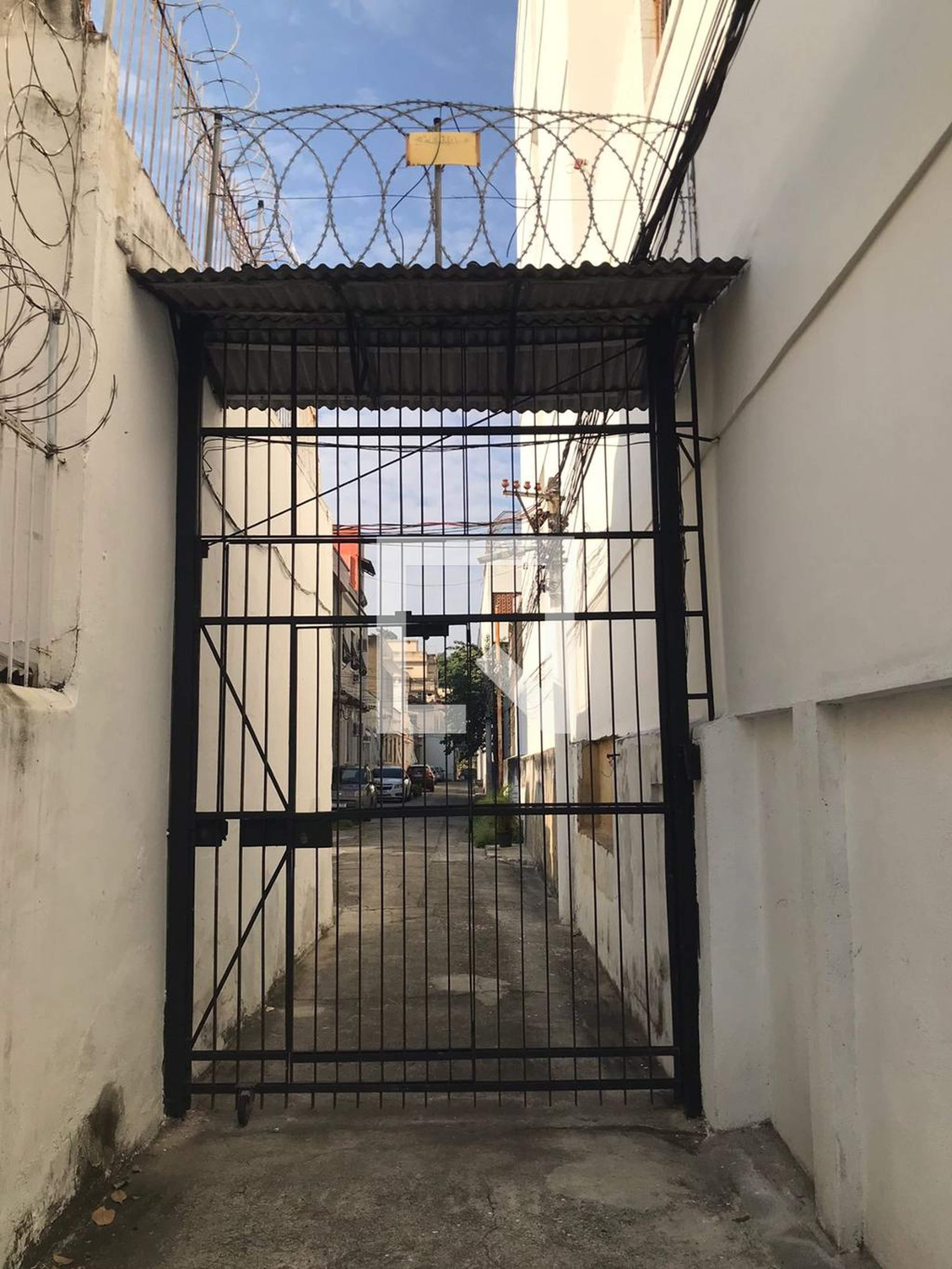 Fachada Condomínio em Rua Gonzaga Bastos, 412