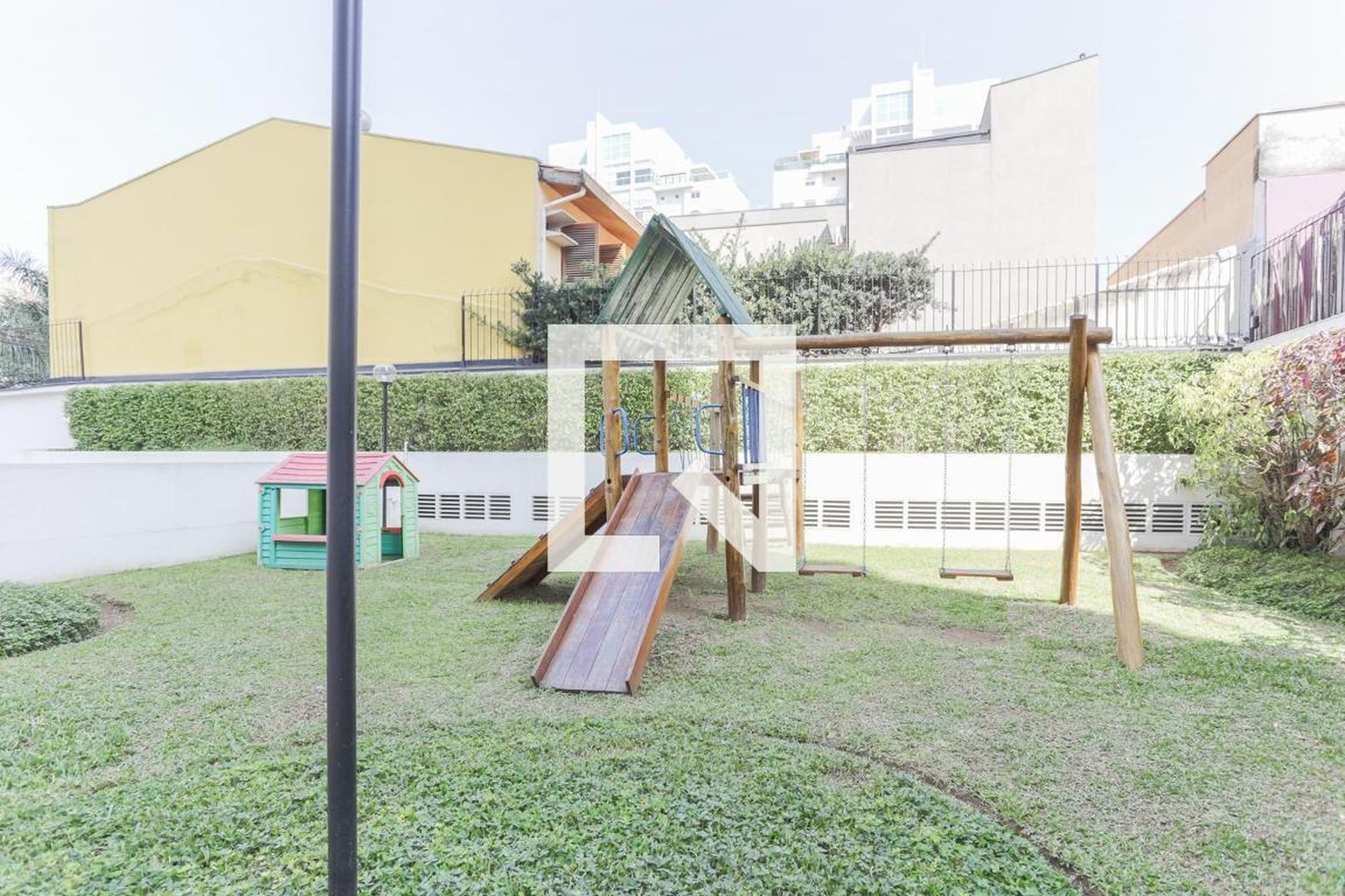 Playground - Saint Jean Ferrat