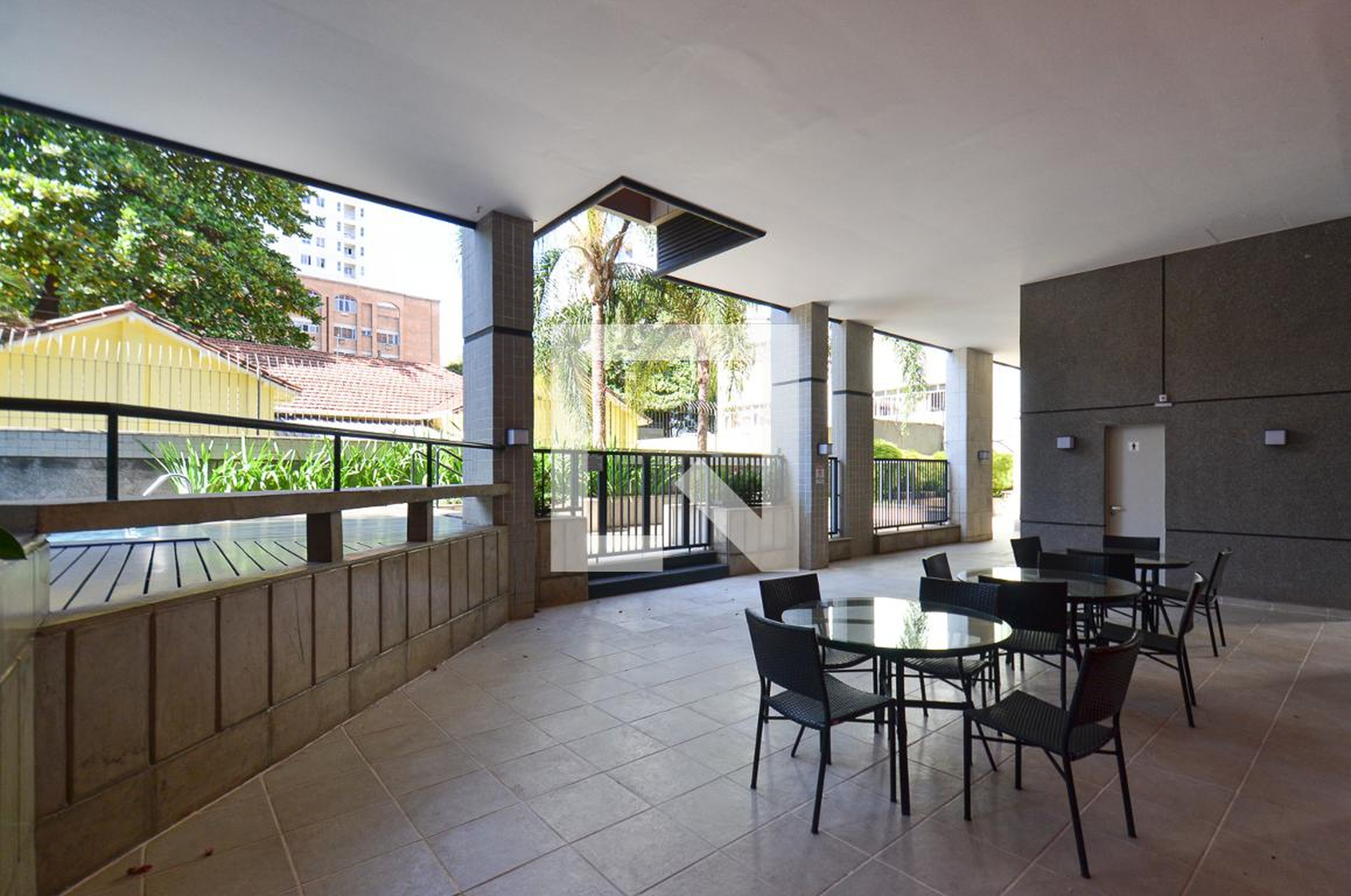 Piscina - Edifício Lausanne