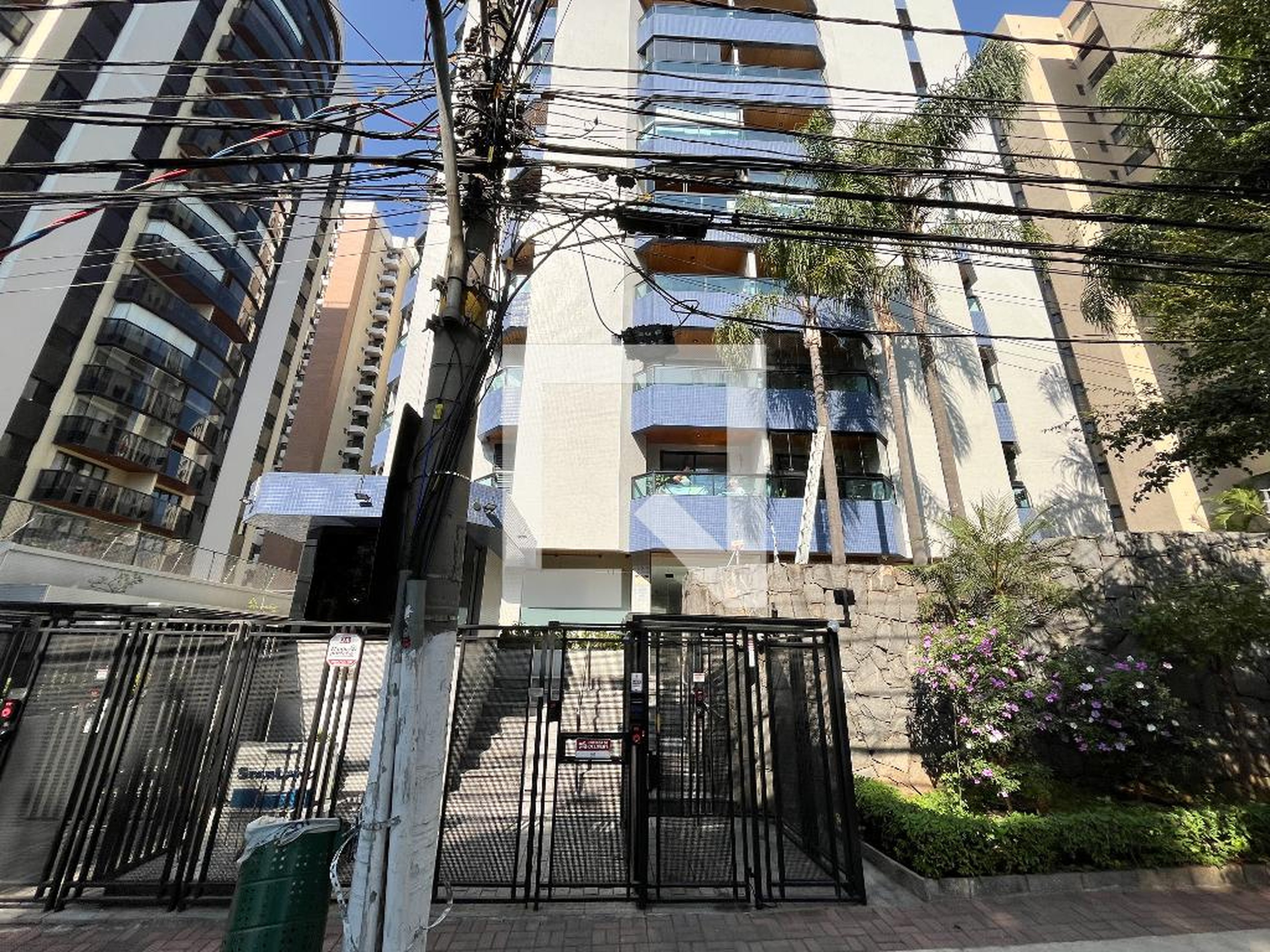 Fachada Edifício Starland