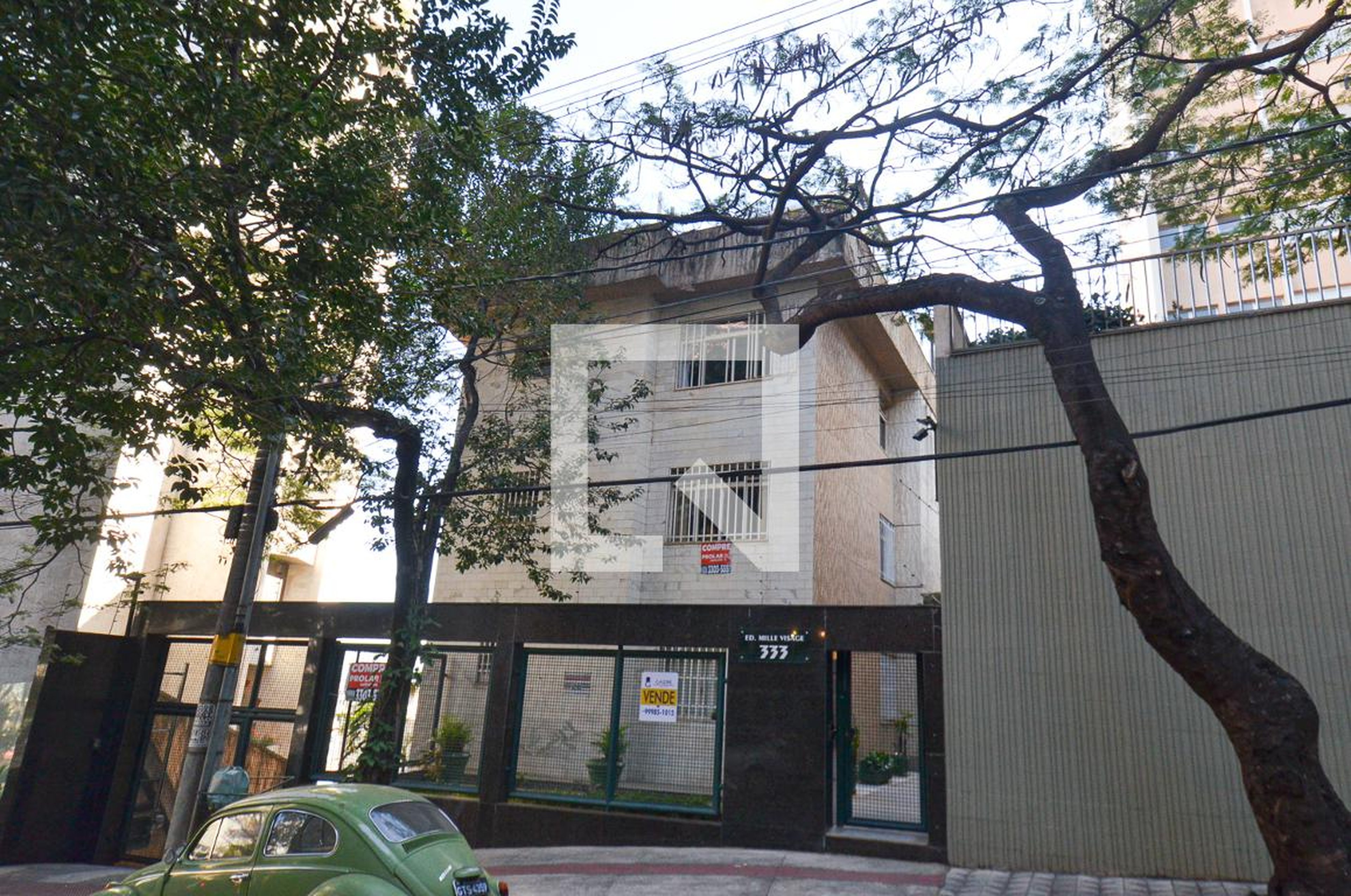 Fachada Condomínio em Rua Adolfo Pereira, 333