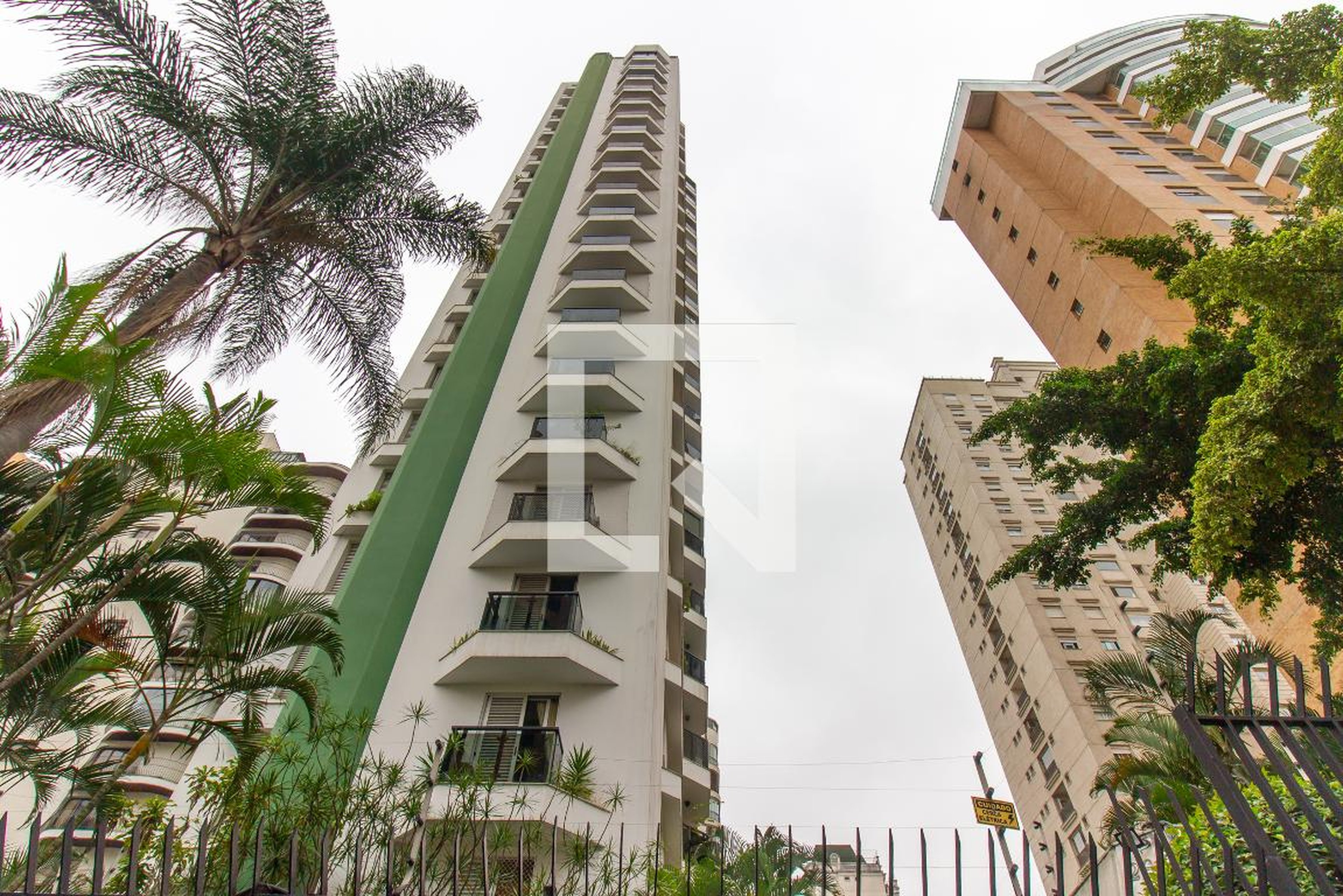 Fachada do Prédio Condomínio Riverside