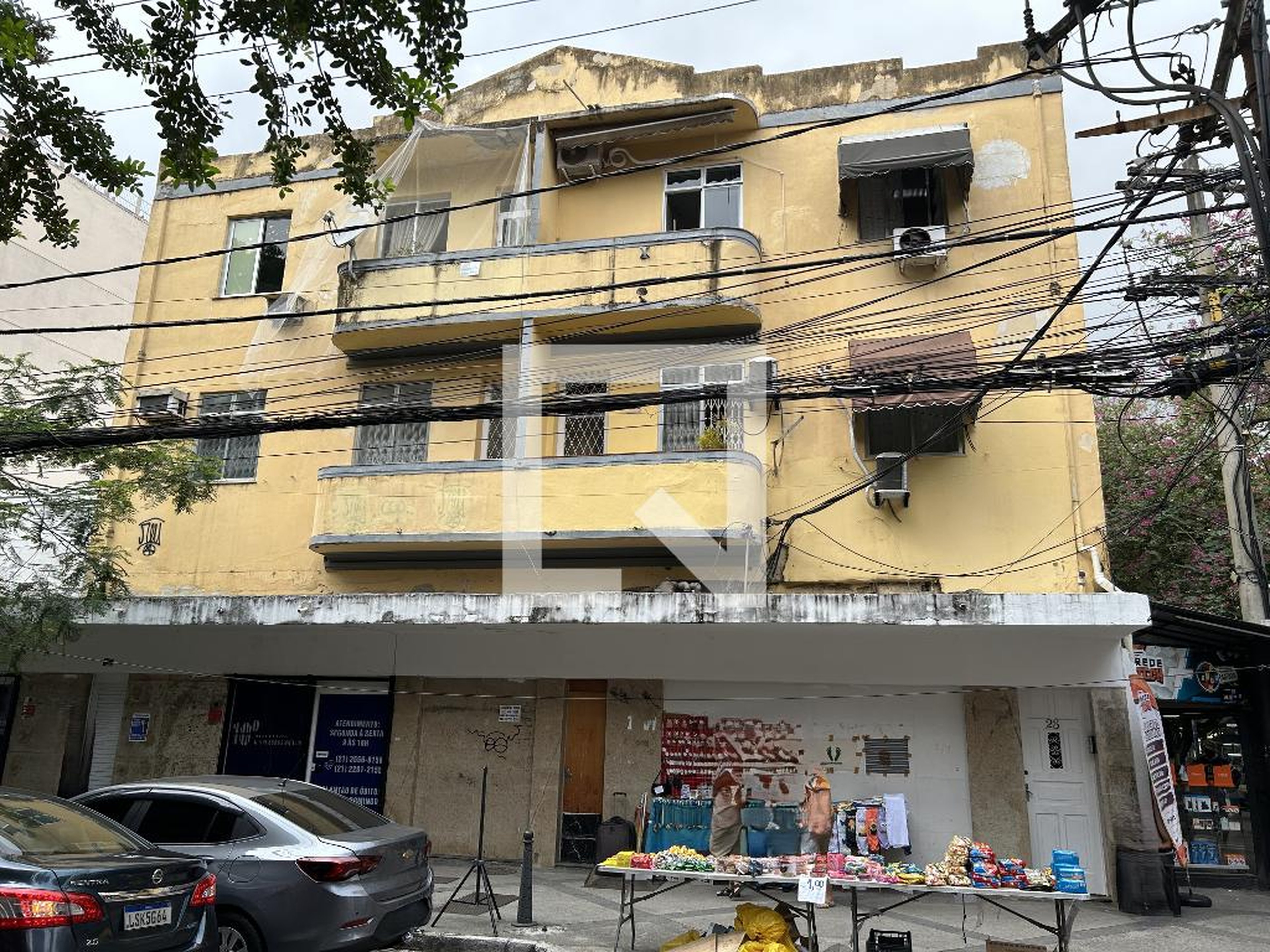 Fachada Condomínio em Rua Carolina Meier, 30