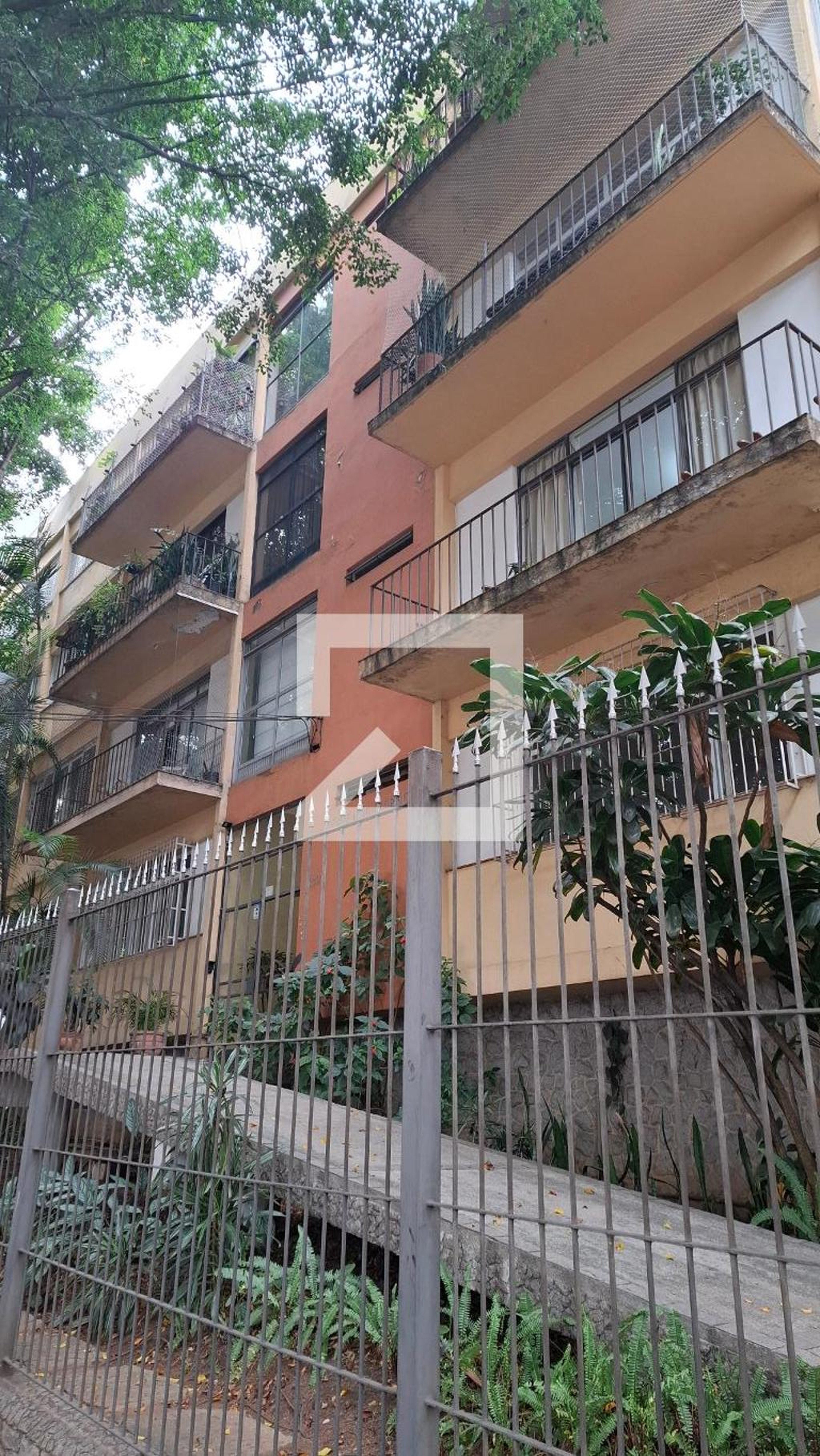 Fachada do Prédio Condomínio Robhel