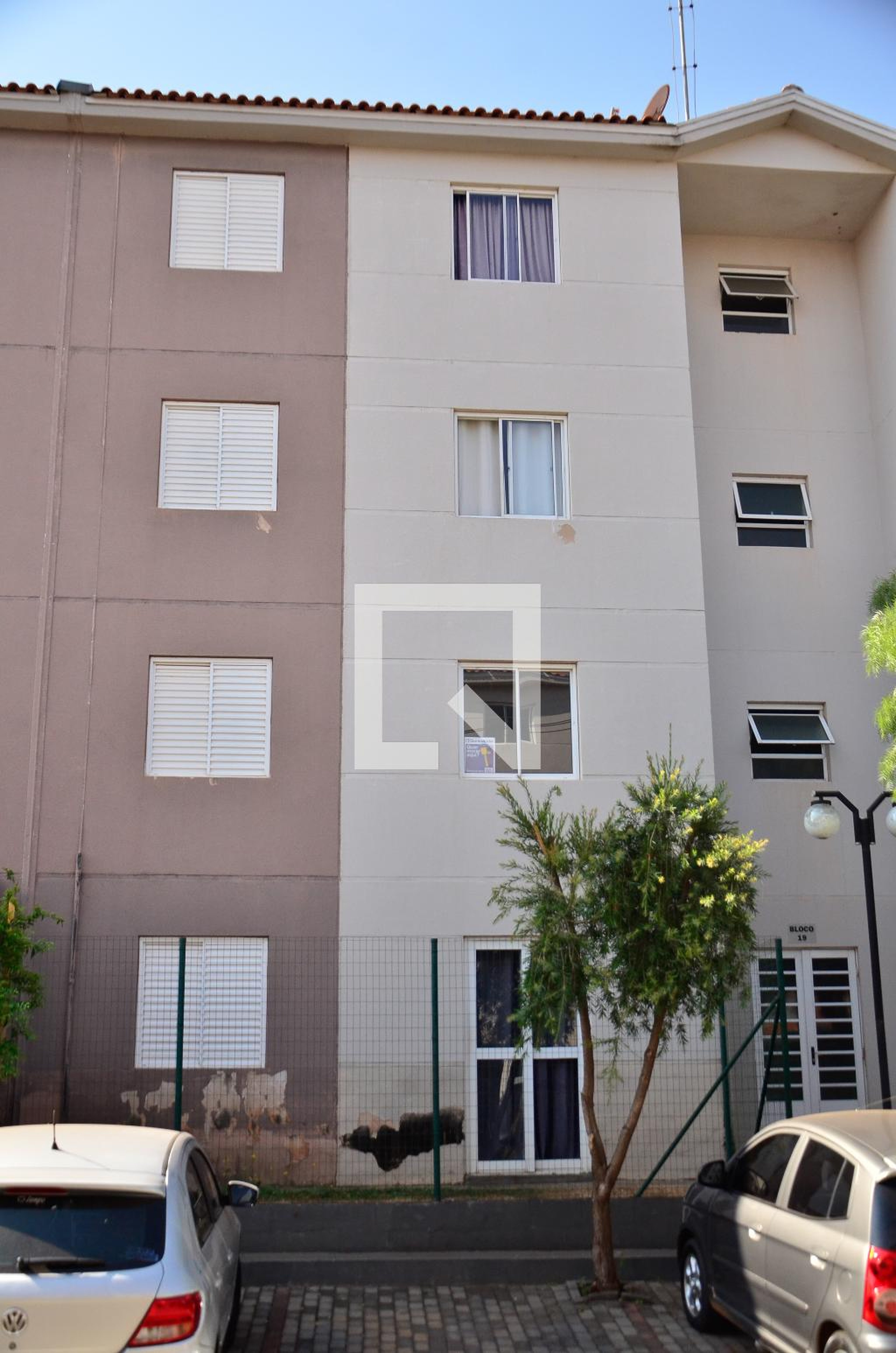 Fachada Condomínio em Avenida Cabo Pedro Hoffman, 11