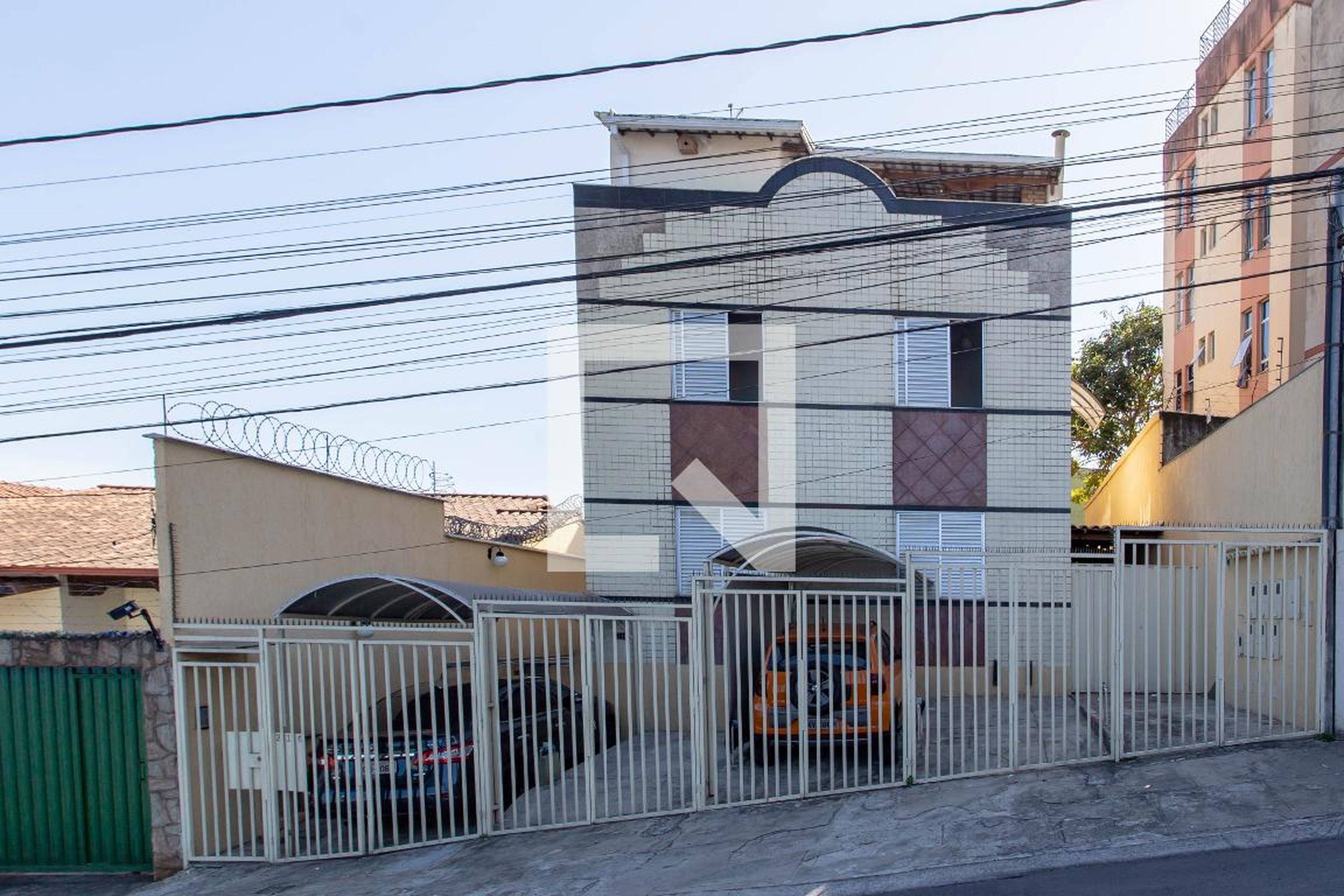 Fachada Condomínio em Rua Reynaldo Smith Camargos, 216