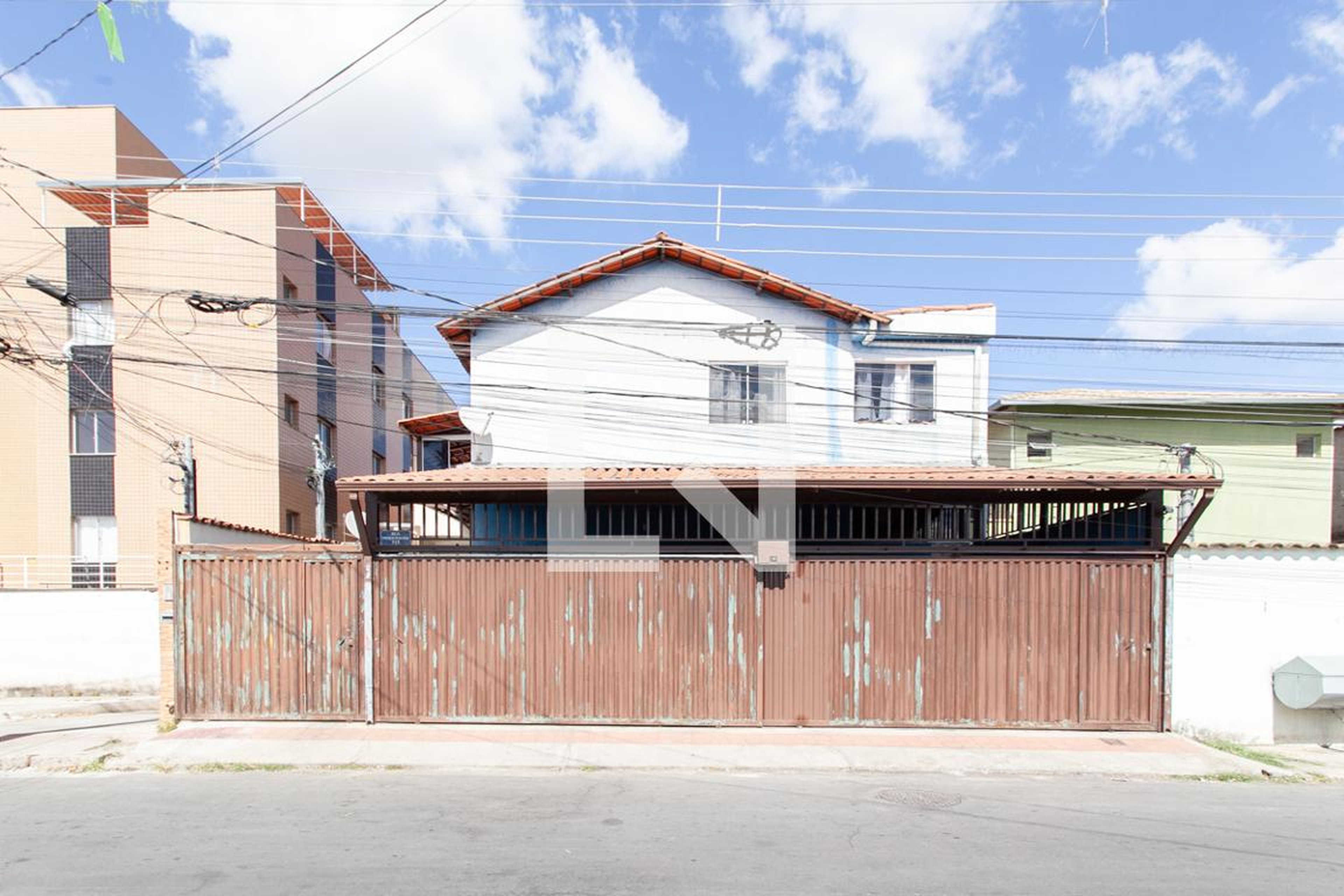 Fachada Condomínio em Rua Conceição de Itapema, 315