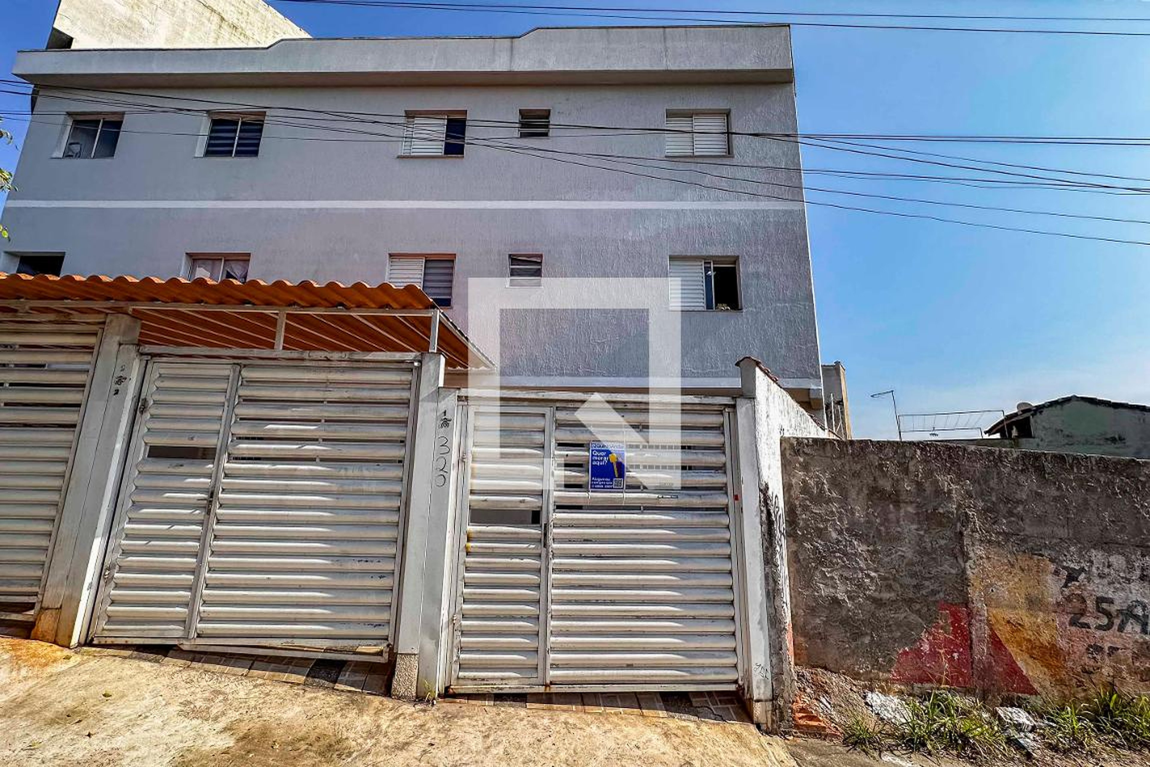 Fachada Condomínio em Rua Alfa, 320