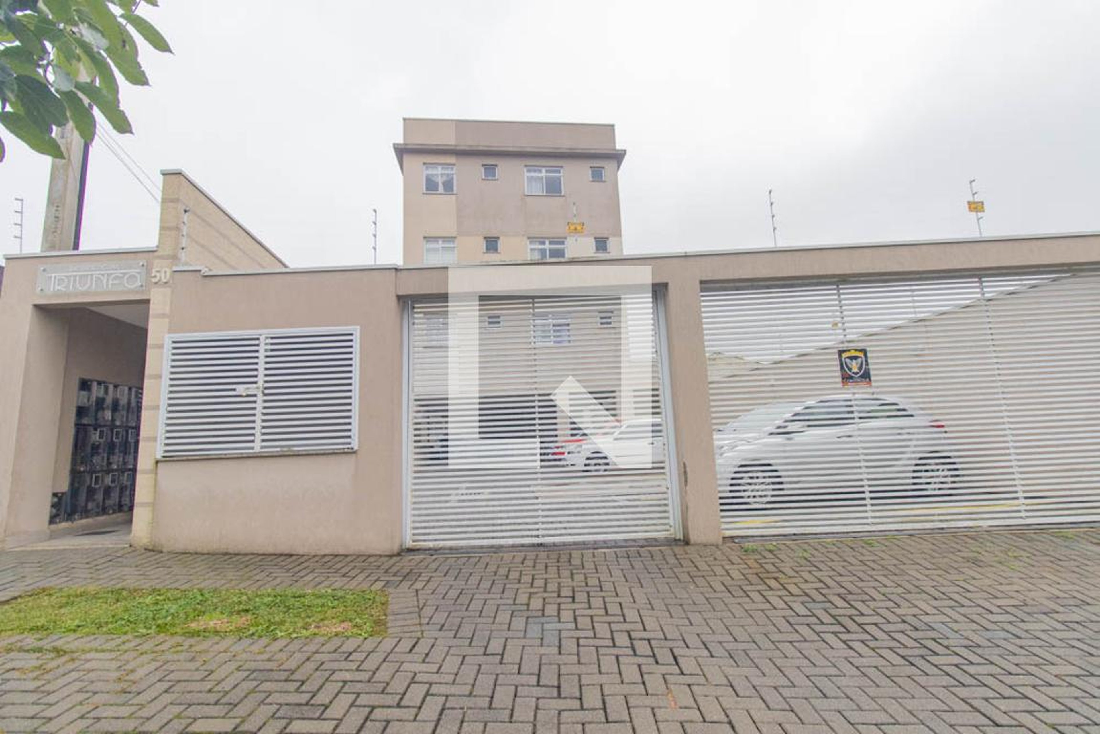 Fachada do Condomínio Condomínio em Rua Anselmo Costa, 50