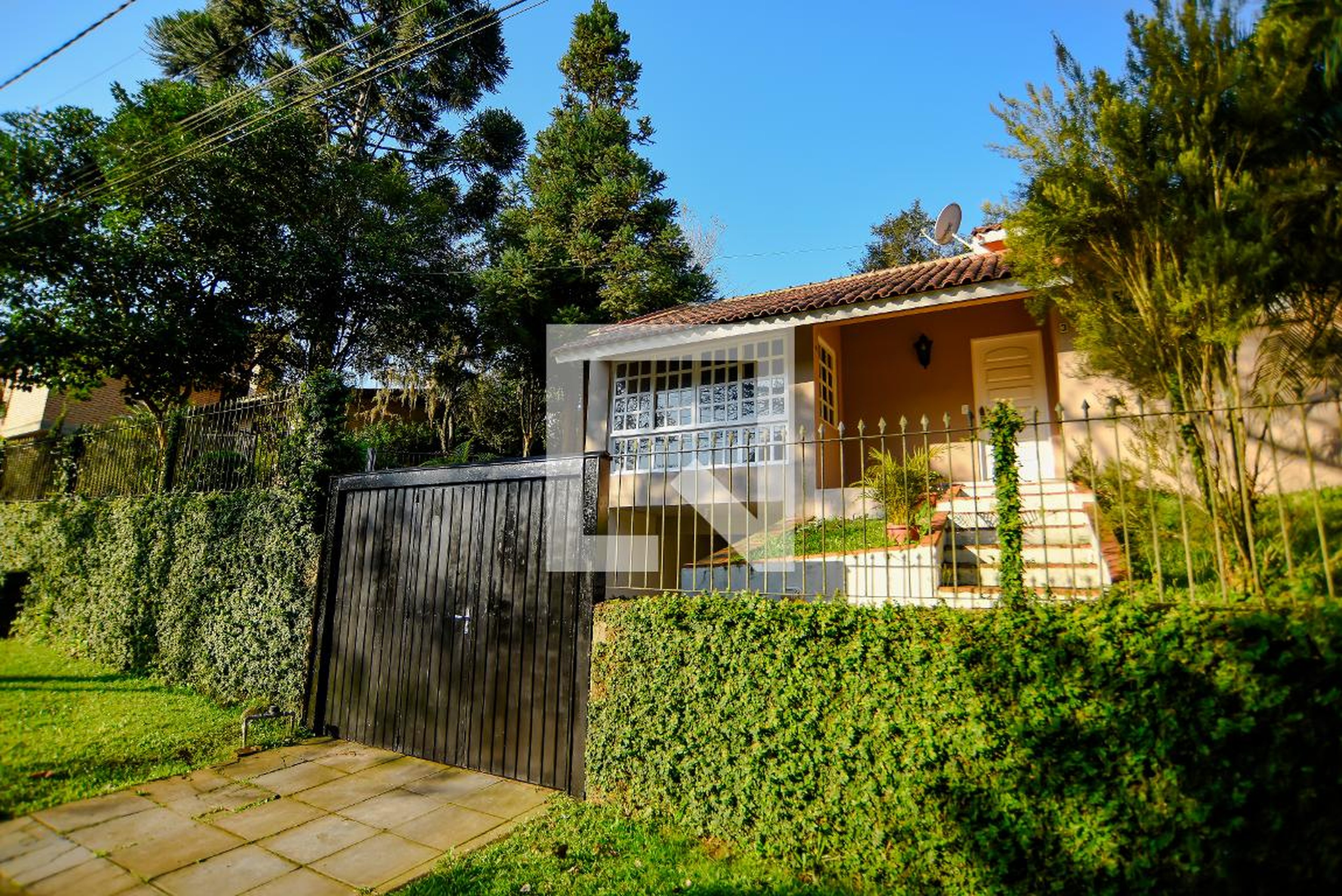 Fachada Condomínio em Rua Angelim, 371