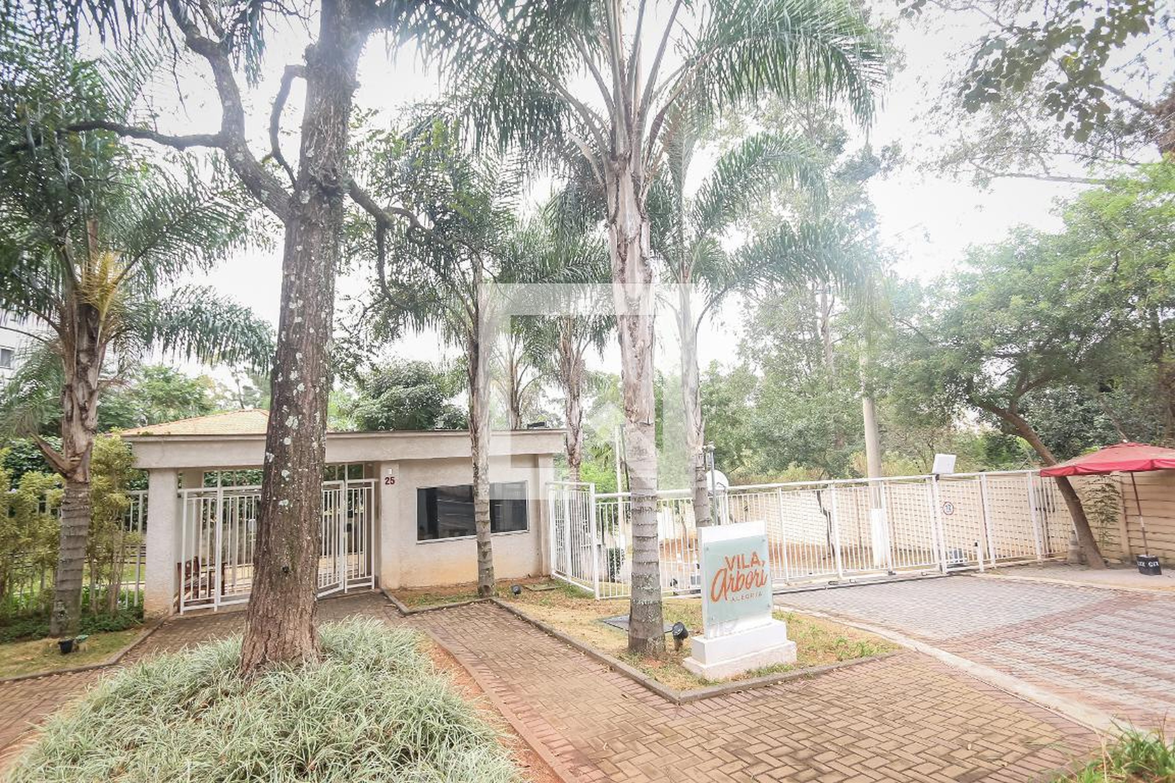 Fachada do Prédio Condomínio Vila Arbori Alegria