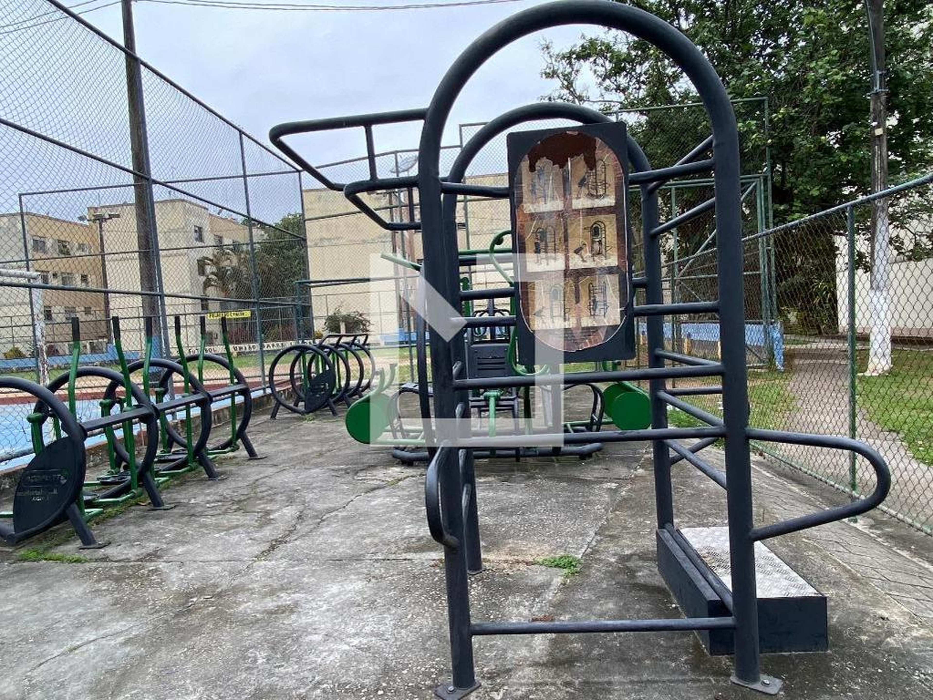 Academia - Village Barra Linda