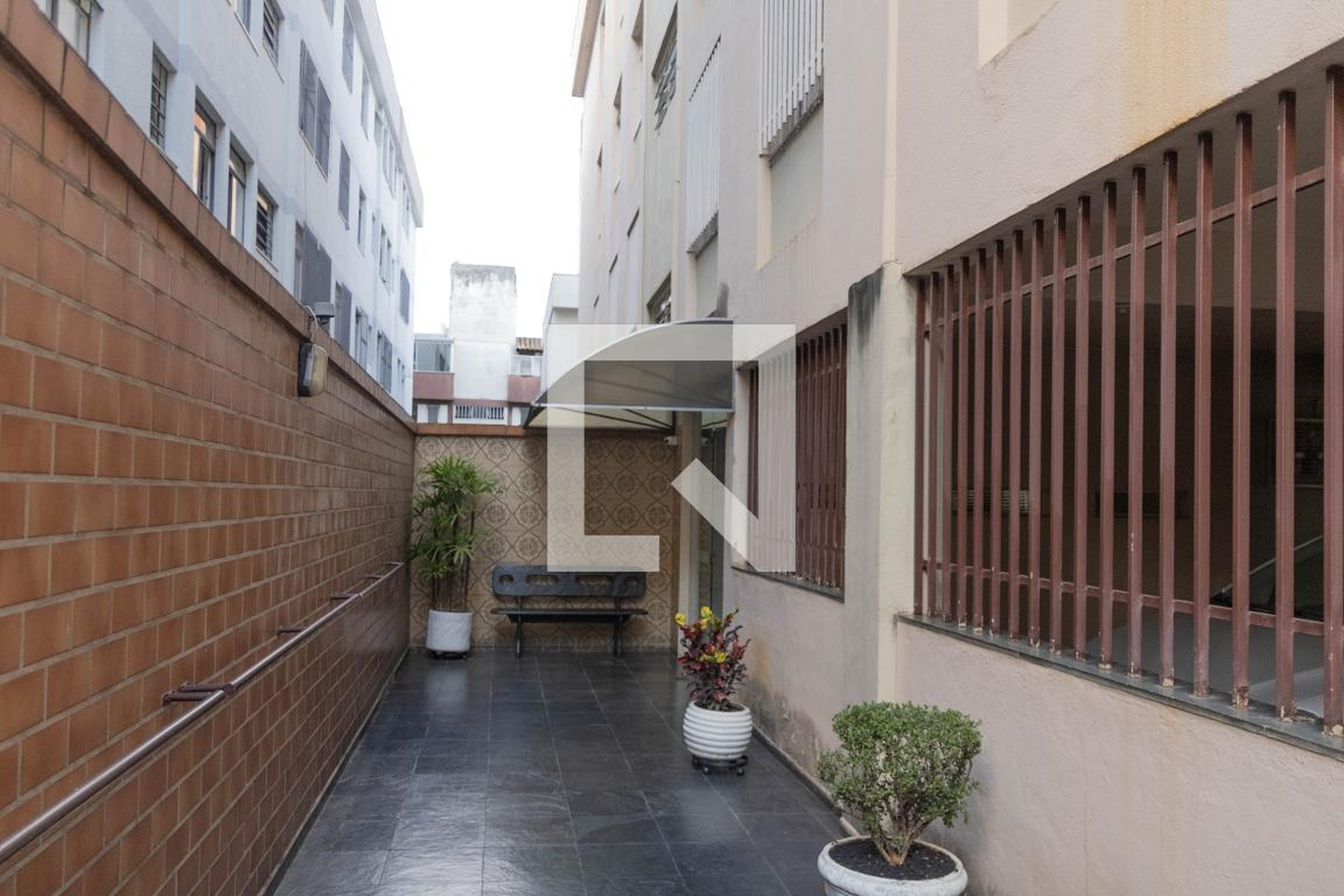 Entrada - Edifício Cá Te Espero