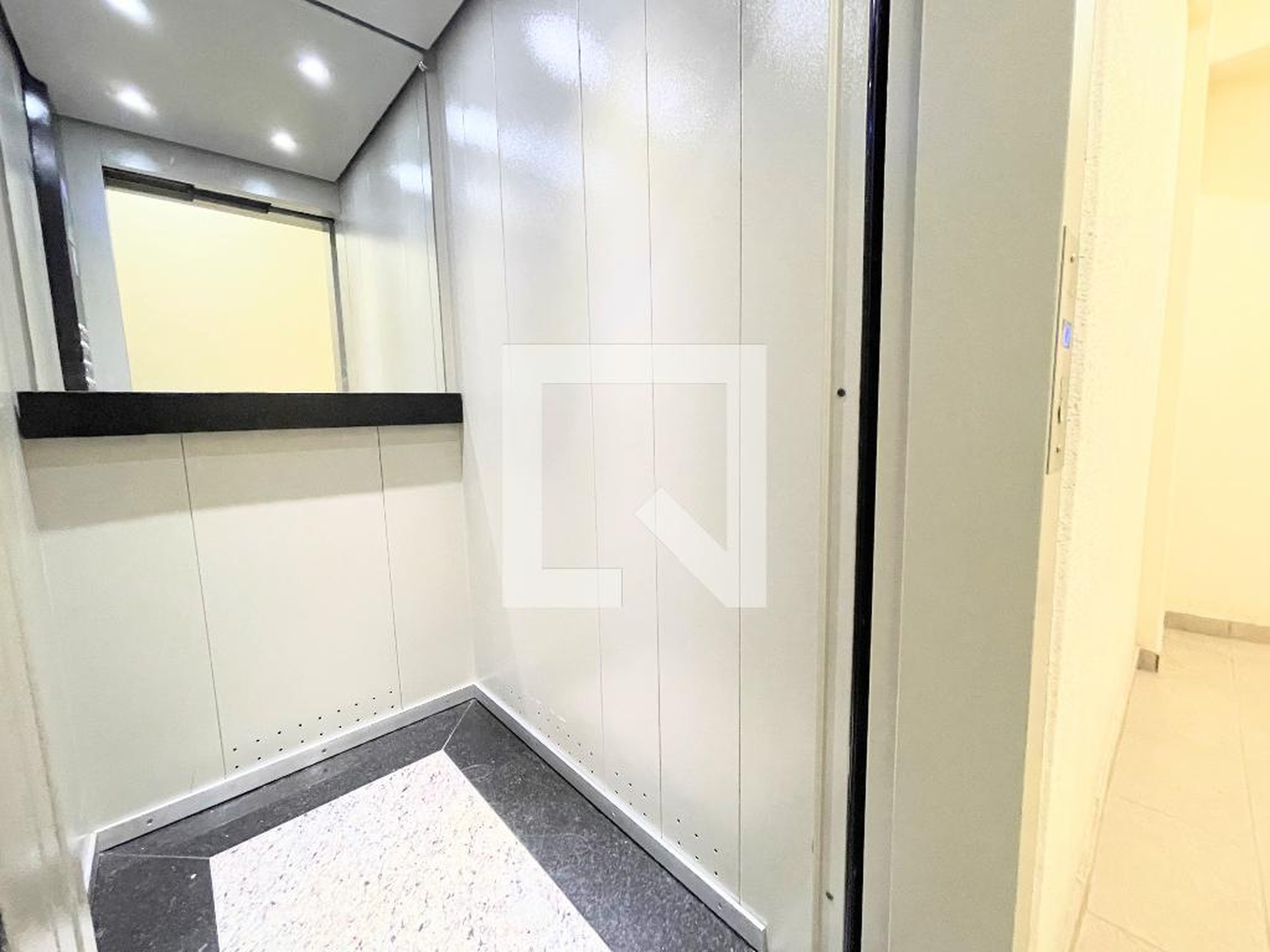 Elevador - Residencial Los Angeles