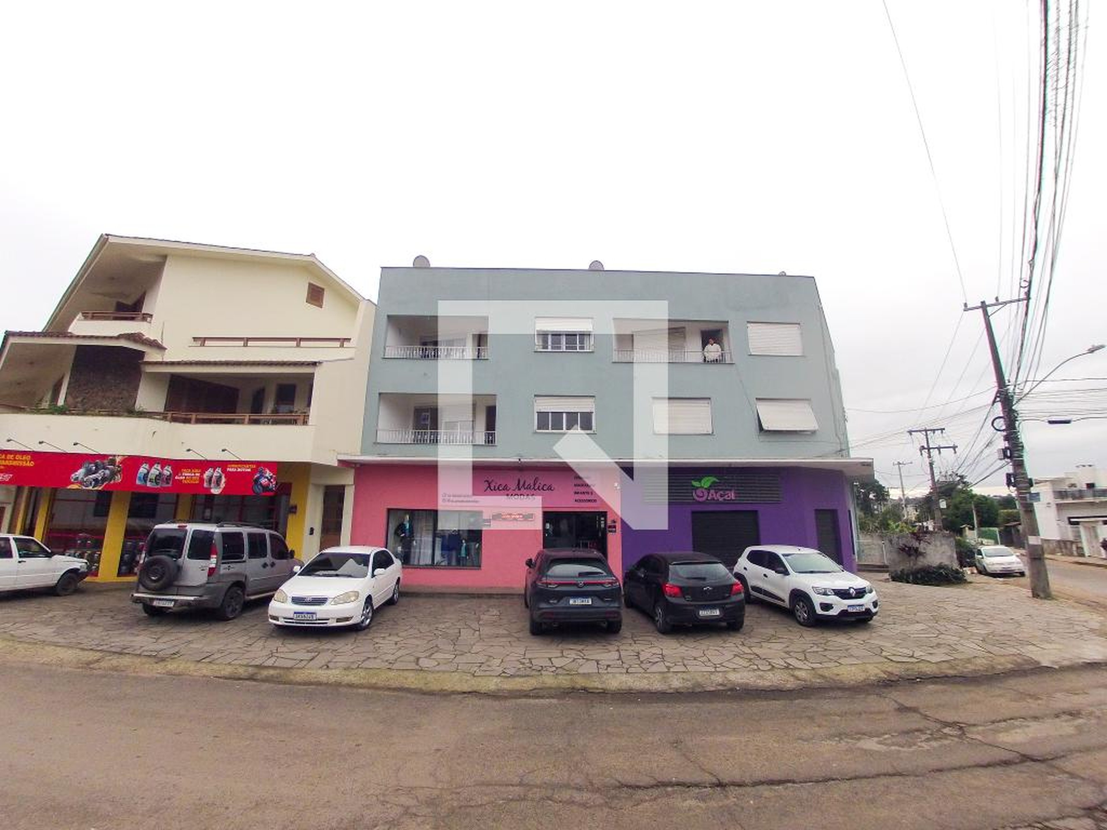 Fachada Condomínio em Rua José Luís Schroeder, 12