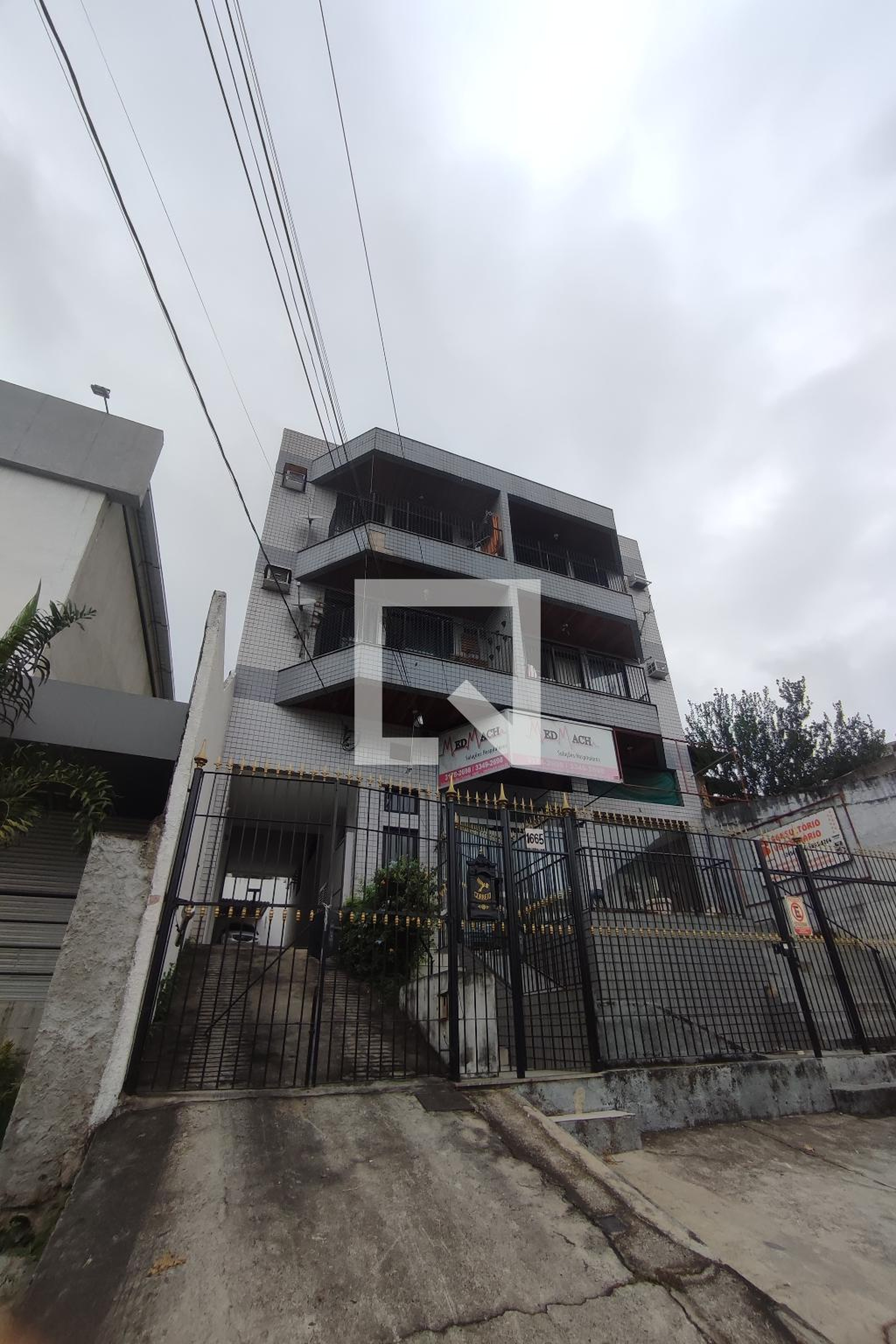Fachada Condomínio em Estrada do Rio Grande, 1665