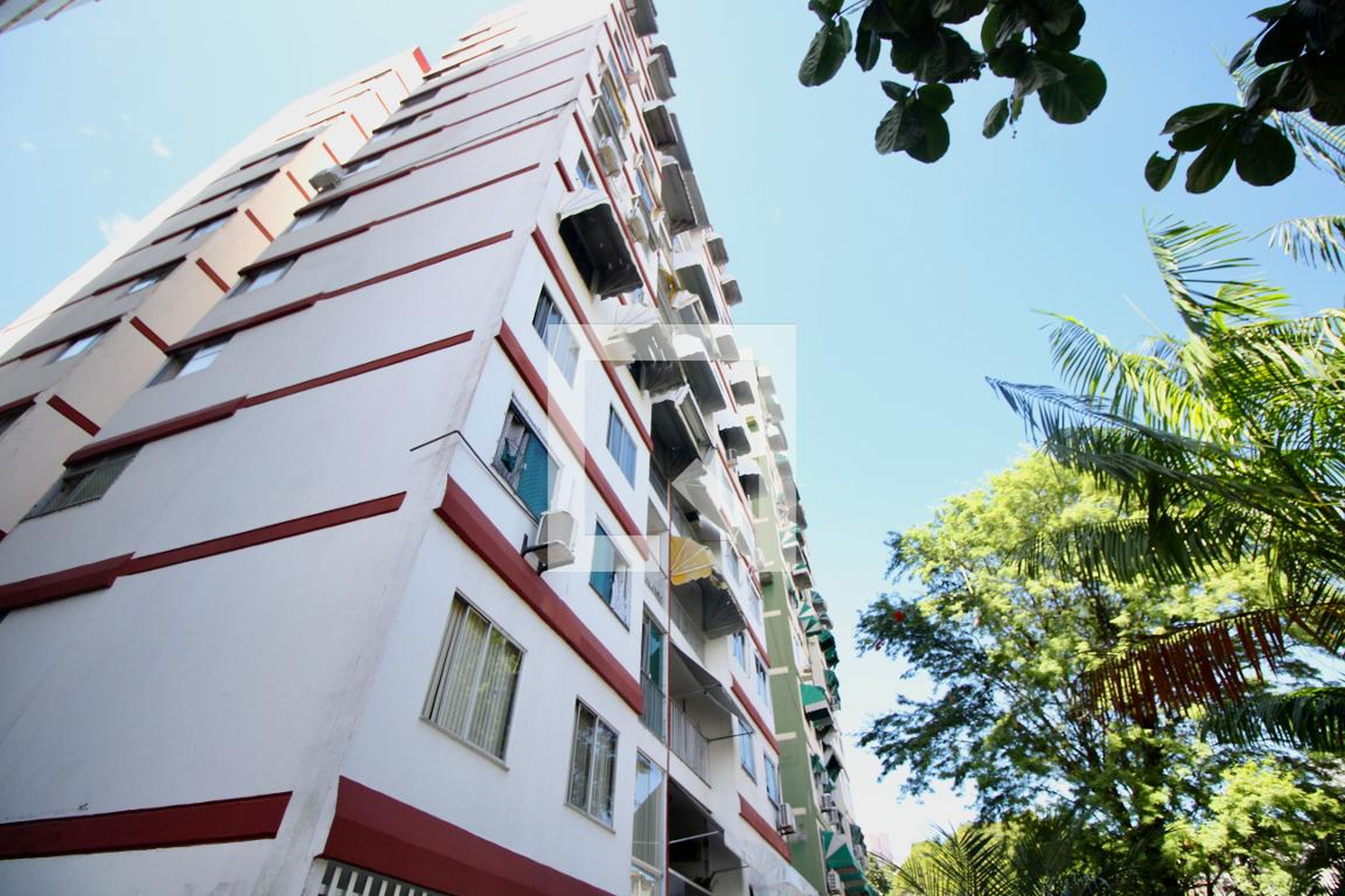 Fachada Condomínio Vale das Flores