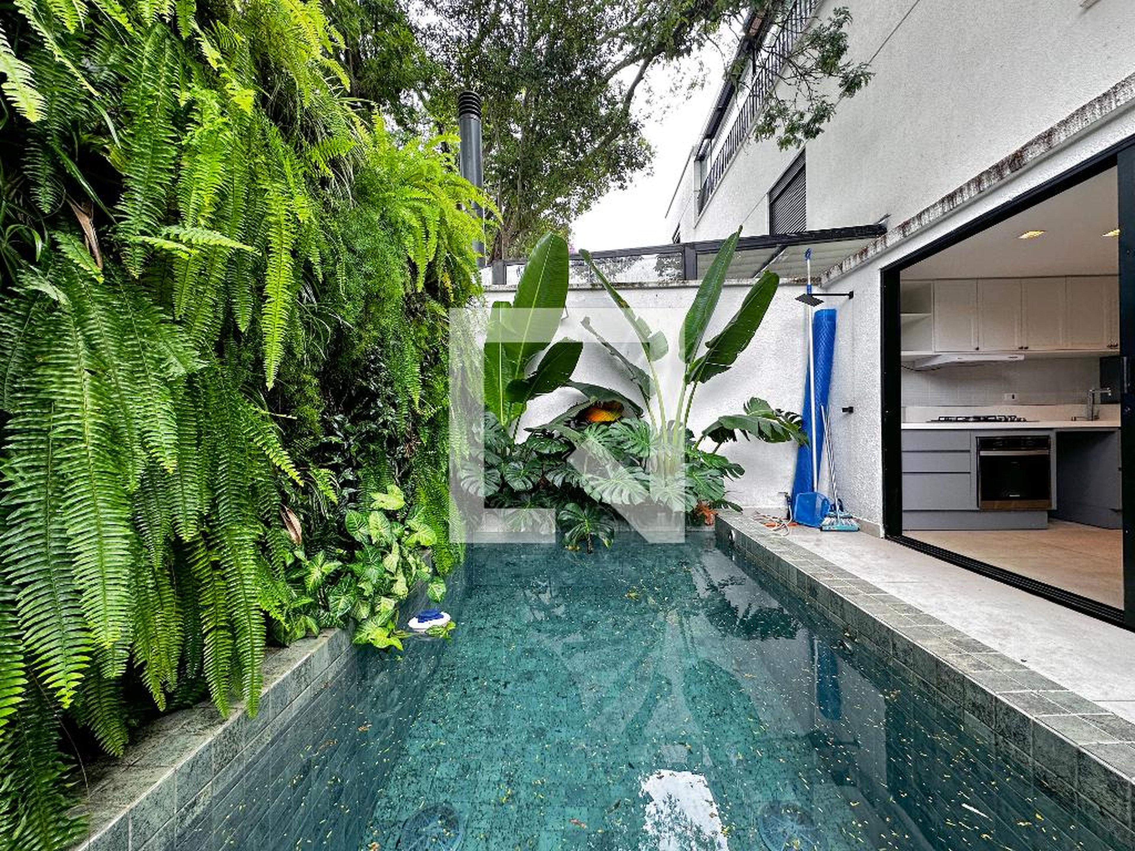 Piscina - Kza Princesa Isabel