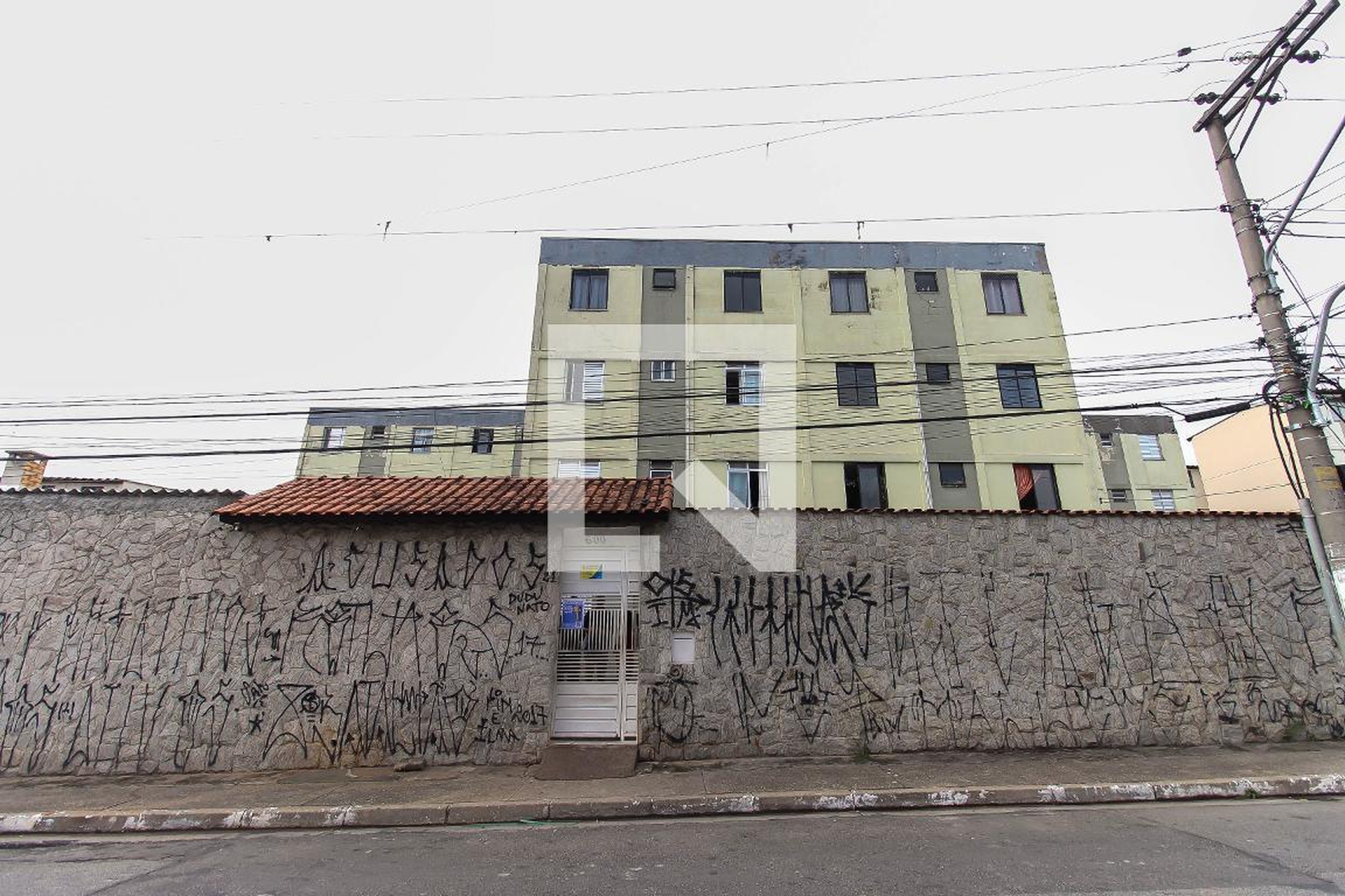 Fachada do Prédio Condomínio em Rua Arroio Sarandi, 600