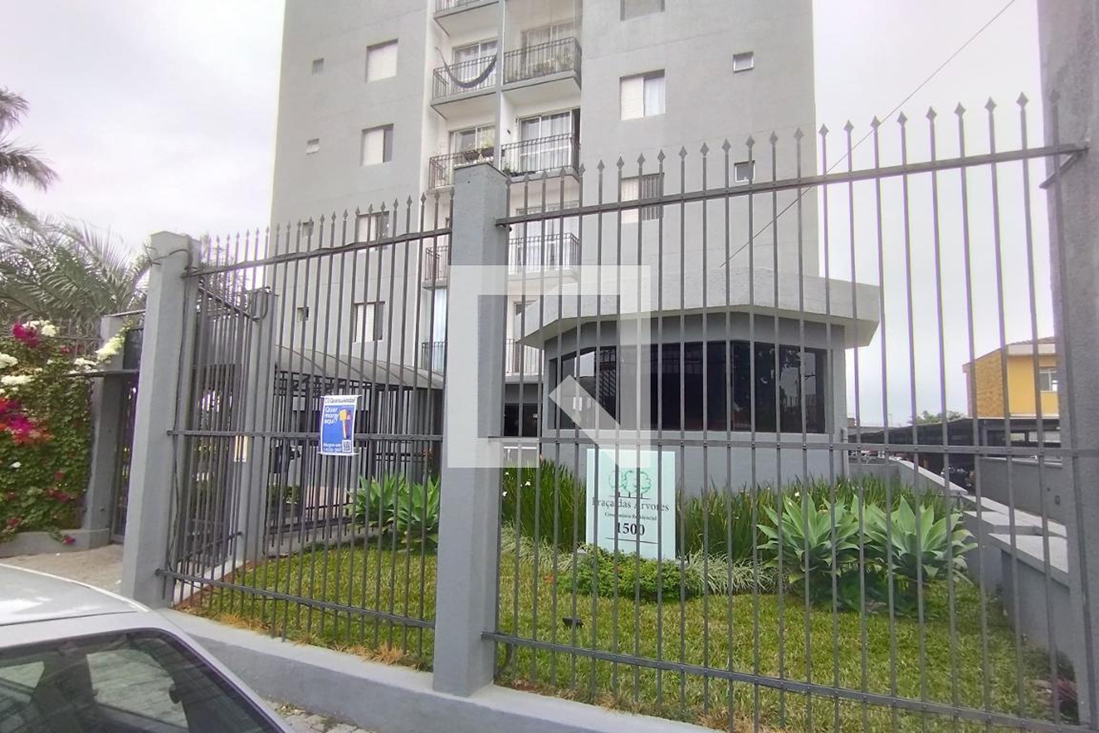 Fachada Condomínio Praça Das Árvores