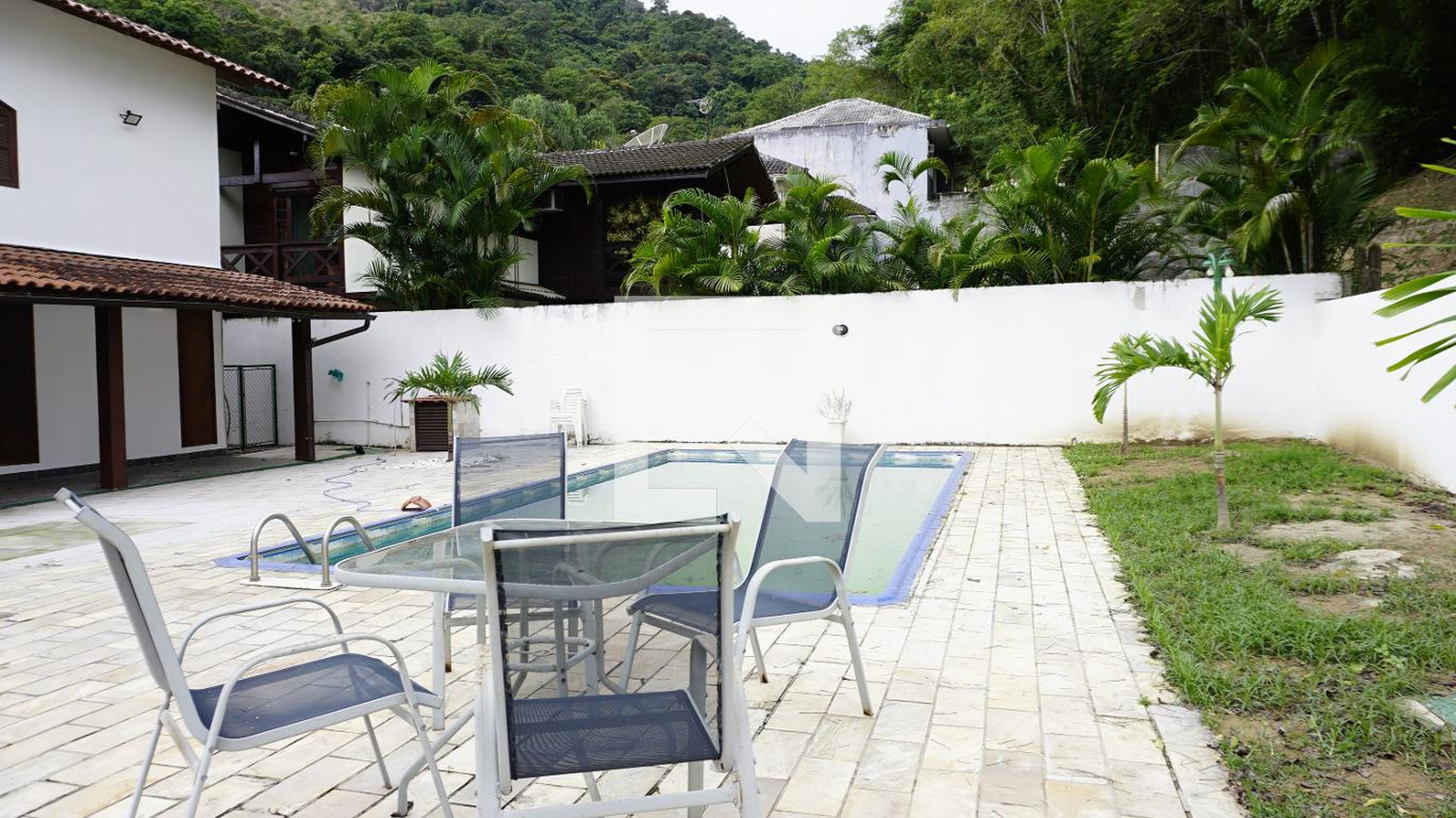 Piscina - Bosque dos Esquilos