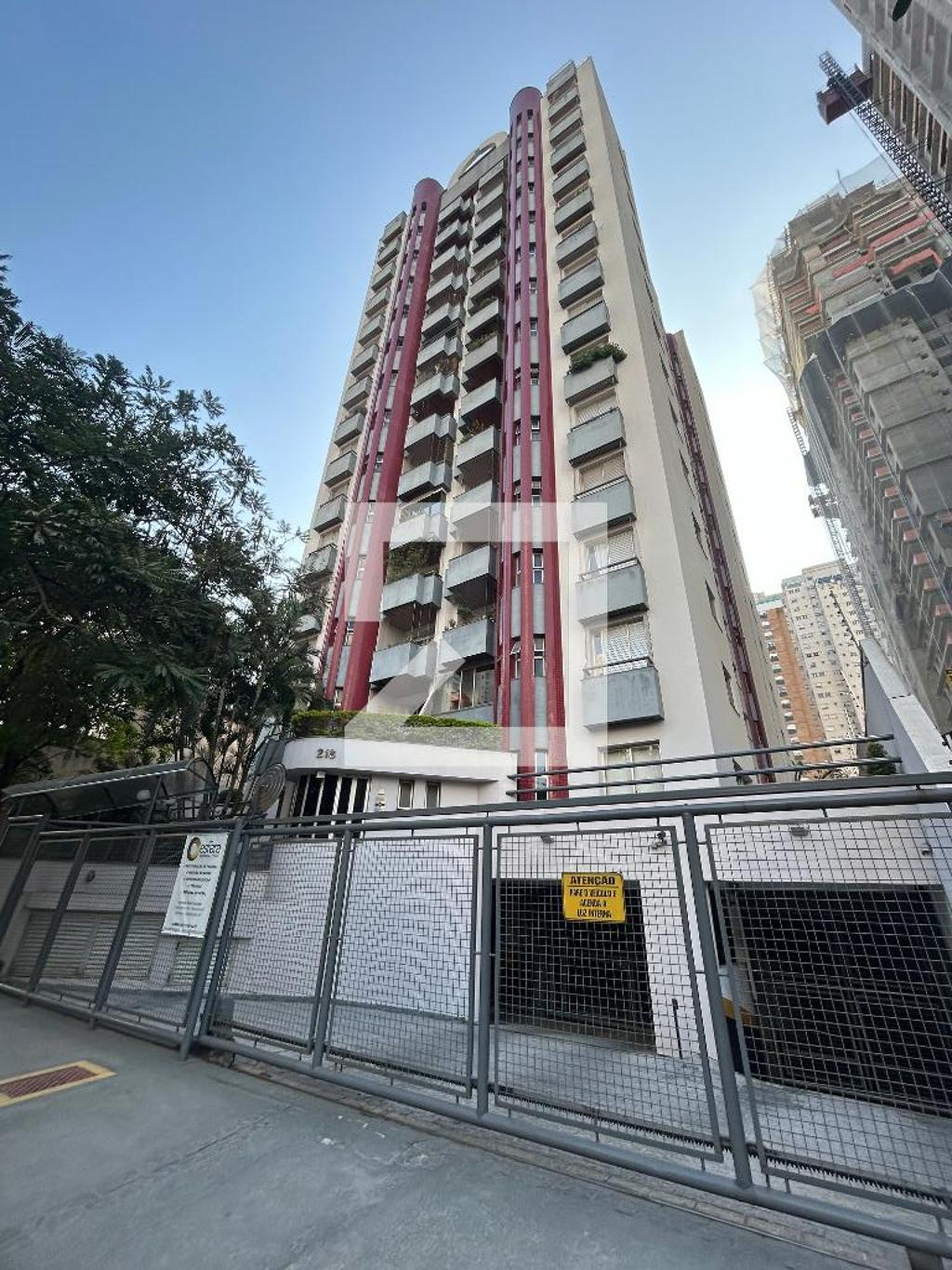 Fachada do Prédio Condomínio Sumaré New West