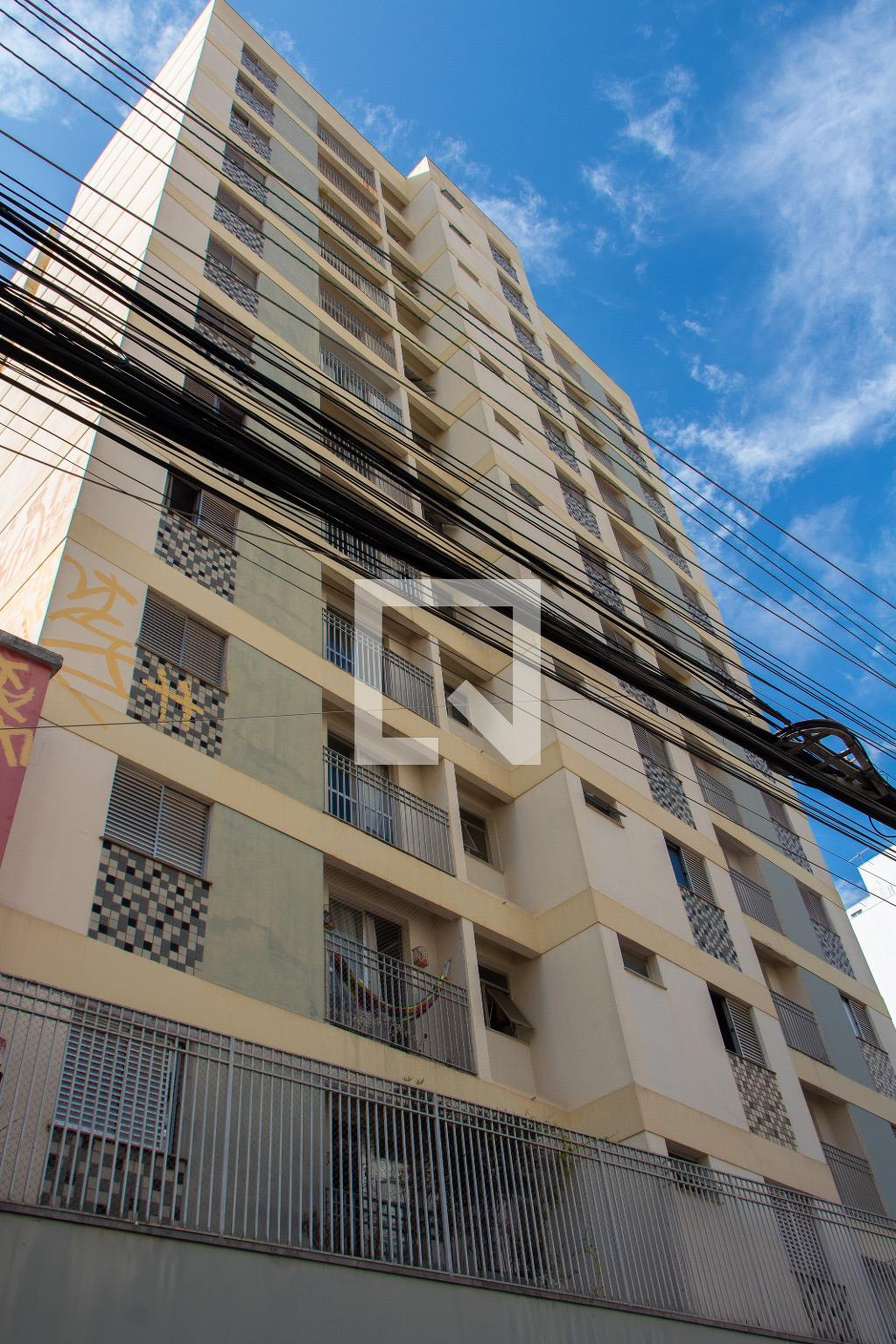 FACHADA Condomínio em Rua Doutor Quirino, 1658