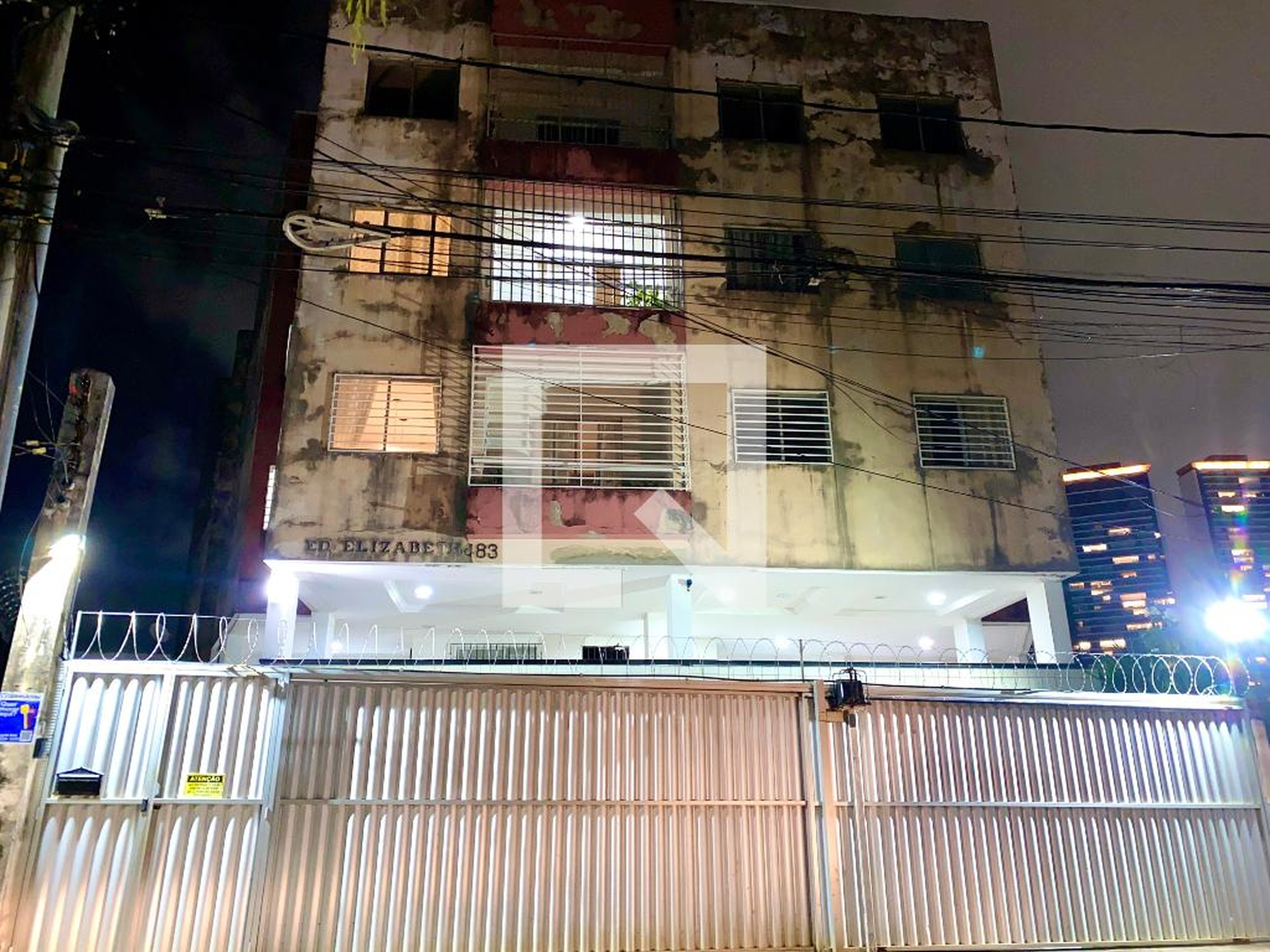 Fachada Condomínio em Rua Maragogipe, 483