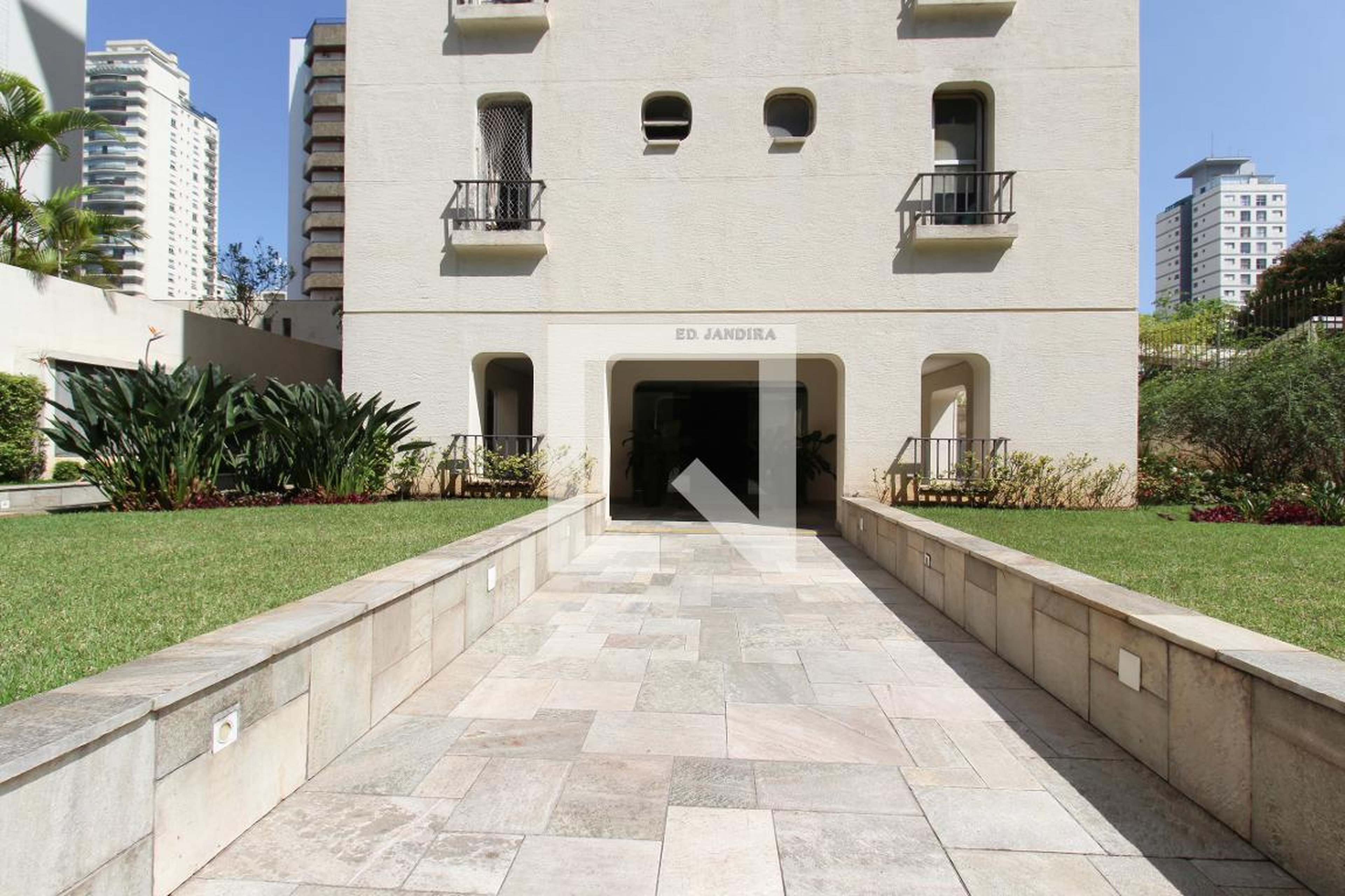 Entrada - Edifício Jandira