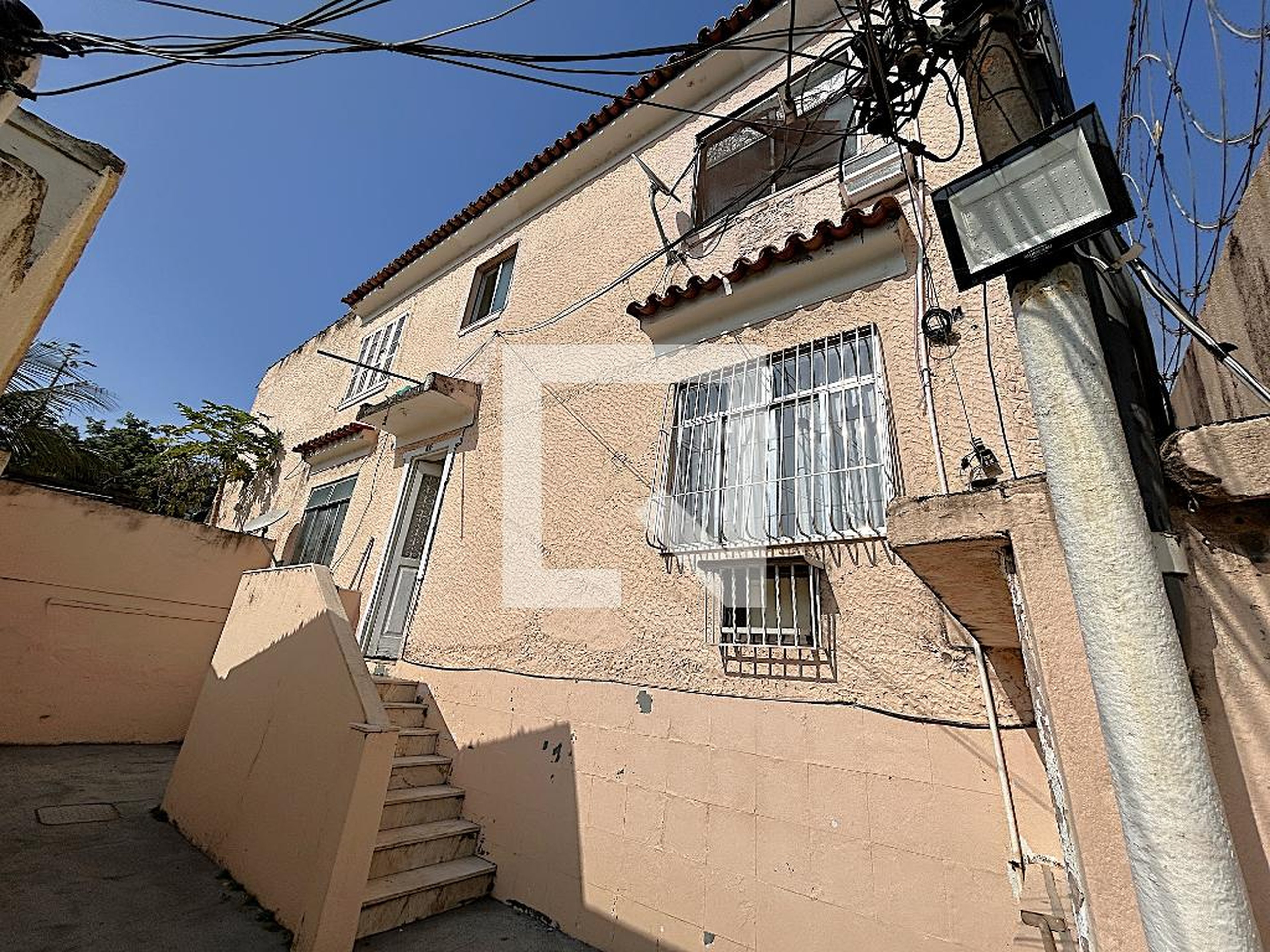 Fachada Condomínio em Avenida Amaro Cavalcanti, 1647